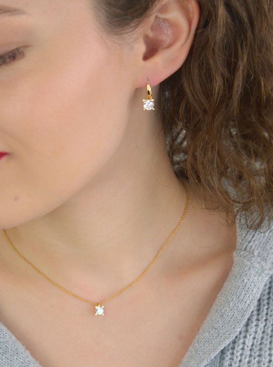 Kolczyki damskie TI SENTO 78009ZY – srebro 925 pozłacane, wiszące, zdobione dużą cyrkonią. Eleganckie i efektowne, idealne do codziennych stylizacji i na 1.jpg