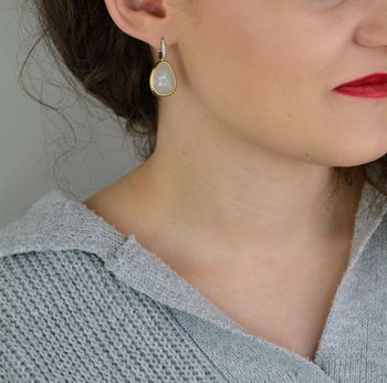 Kolczyki damskie TI SENTO – srebro rodowane 925, częściowo złocone 18K, z cyrkoniami i mlecznymi kamieniami. Eleganckie i efektowne, komfortowe w noszeniu, idealne do codziennych i wieczorowych stylizacji. Możliwość łączenia  (3).JPG