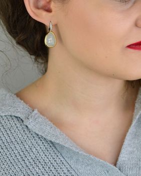 Kolczyki damskie TI SENTO – srebro rodowane 925, częściowo złocone 18K, z cyrkoniami i mlecznymi kamieniami. Eleganckie i efektowne, komfortowe w noszeniu, idealne do codziennych i wieczorowych stylizacji. Możliwość łączenia z  (1).JPG