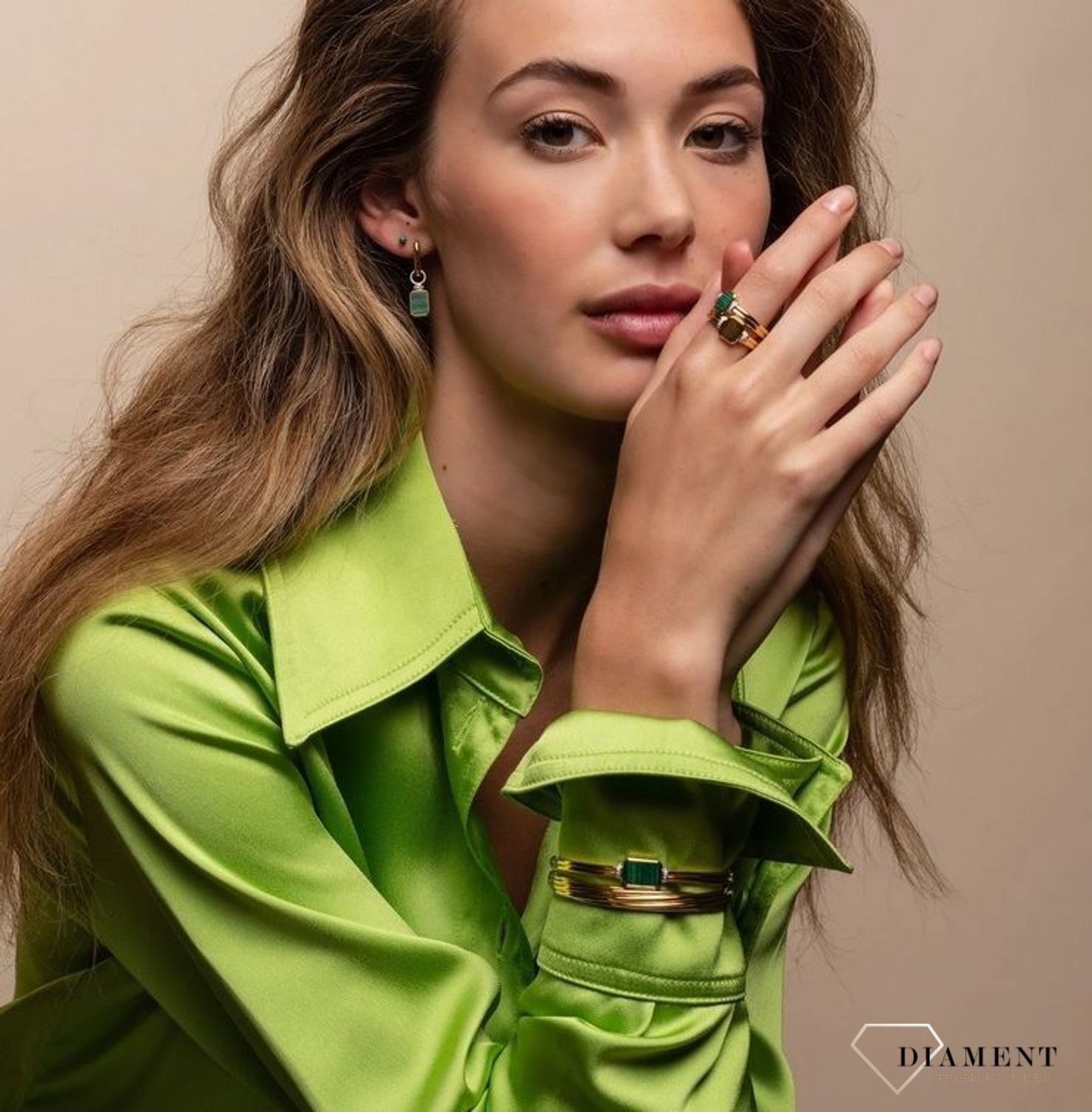 Srebrne kolczyki TI SENTO drobne malachity 7841MA. Kolczyki srebrne na wkrętki Ti Sento wykonane ze srebra najwyższej próby 925 (3).jpg