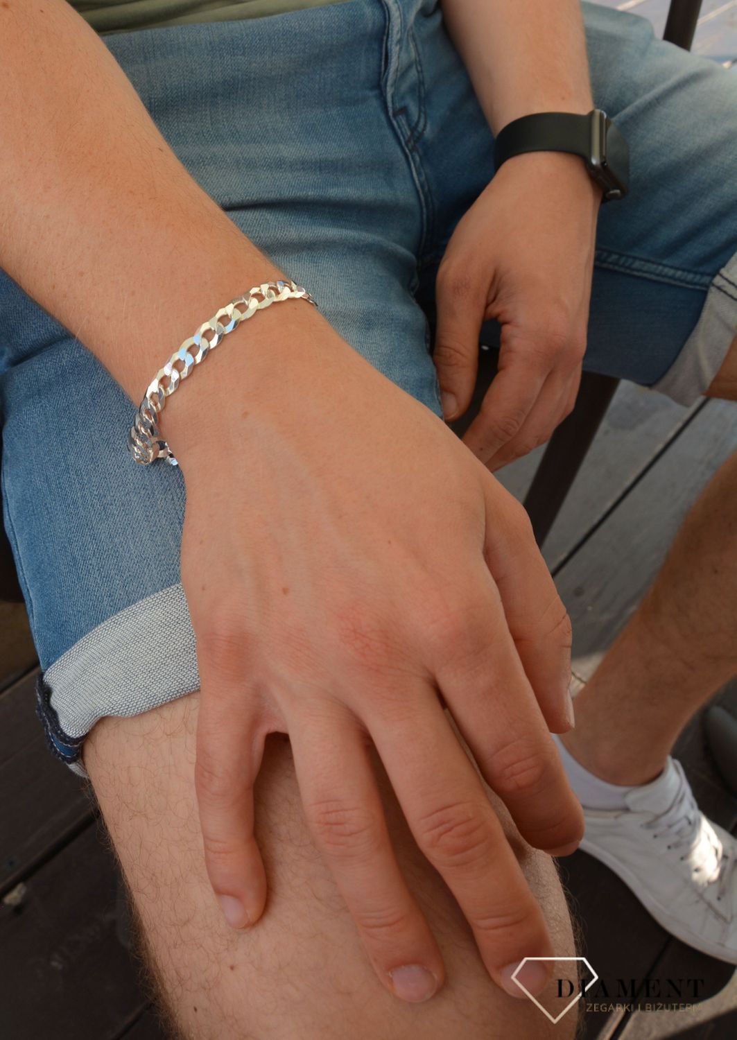 Srebrna bransoletka o splocie pancerka. Bransoletka wykonana z wysokiej jakości srebra próby 925. Idealny pomysł na prezent dla mężczyzny..jpg