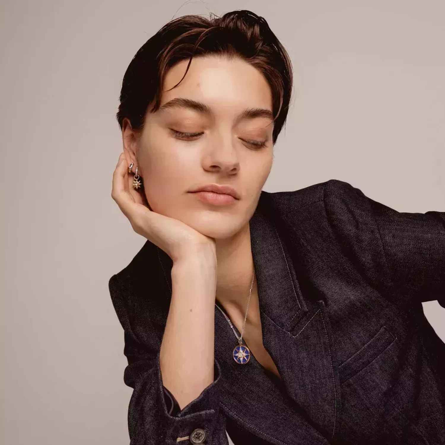 Srebrne zawieszki do kolczyków pokryte złotem TI SENTO Ośmioramienna gwiazda 9266MW Zawieszki marki TI SENTO wykonany z najwyższej próby rodowanego srebra 925. Twórz własne kompozycję tworząc z marką TI SENTO. Idealny pomysł.webp