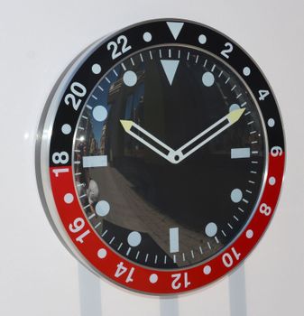 Zegar ścienny czarny Perfect 9486 ✓Zegar ścienny Perfect✓ Zegary ścienne✓ Zegar ścienny czarny ✓Nowoczesne zegary✓ Autoryzowany sklep (3).JPG