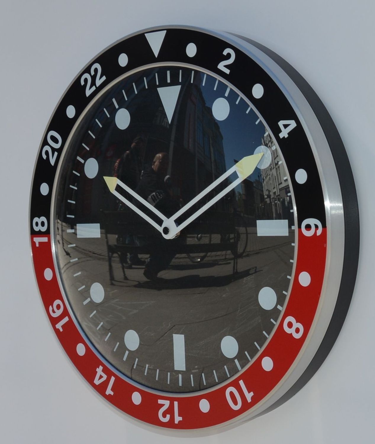 Ścienny zegar PERFECT 9486.jpg