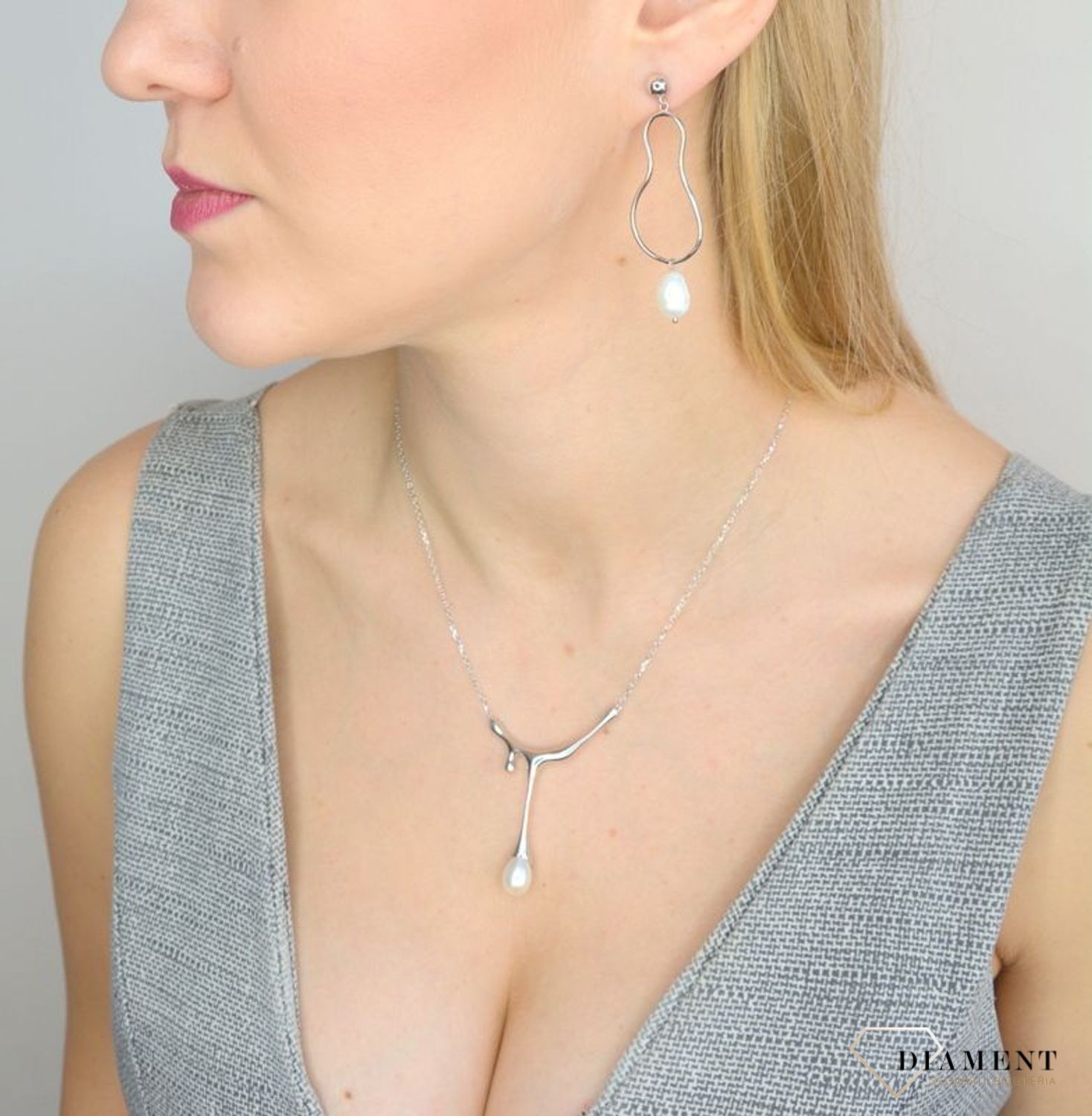 Kolczyki srebrne wiszące 'perły naturalne'  Kolczyki srebrne Damskie w Sklepie z Biżuterią zegarki-diament.pl. Piękne i Eleganckie kolczyki dla Kobiet. Prawdziwe Srebro.Darmowa wysyłka. Idealny pomysł na prezent 1.jpg