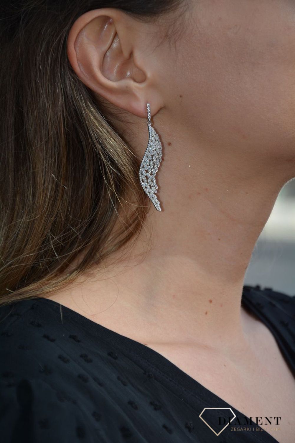 Kolczyki srebrne wiszące 'Srebrne skrzydła z cyrkoniami' A.15383.W.jpg