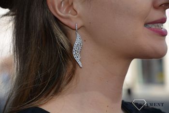 Piękne, delikatne kolczyki wiszące pióra. Kolczyki Damskie w Sklepie z Biżuterią zegarki-diament.pl. Piękne i Eleganckie kolczyki dla Kobiet. Darmowa wysyłka..JPG