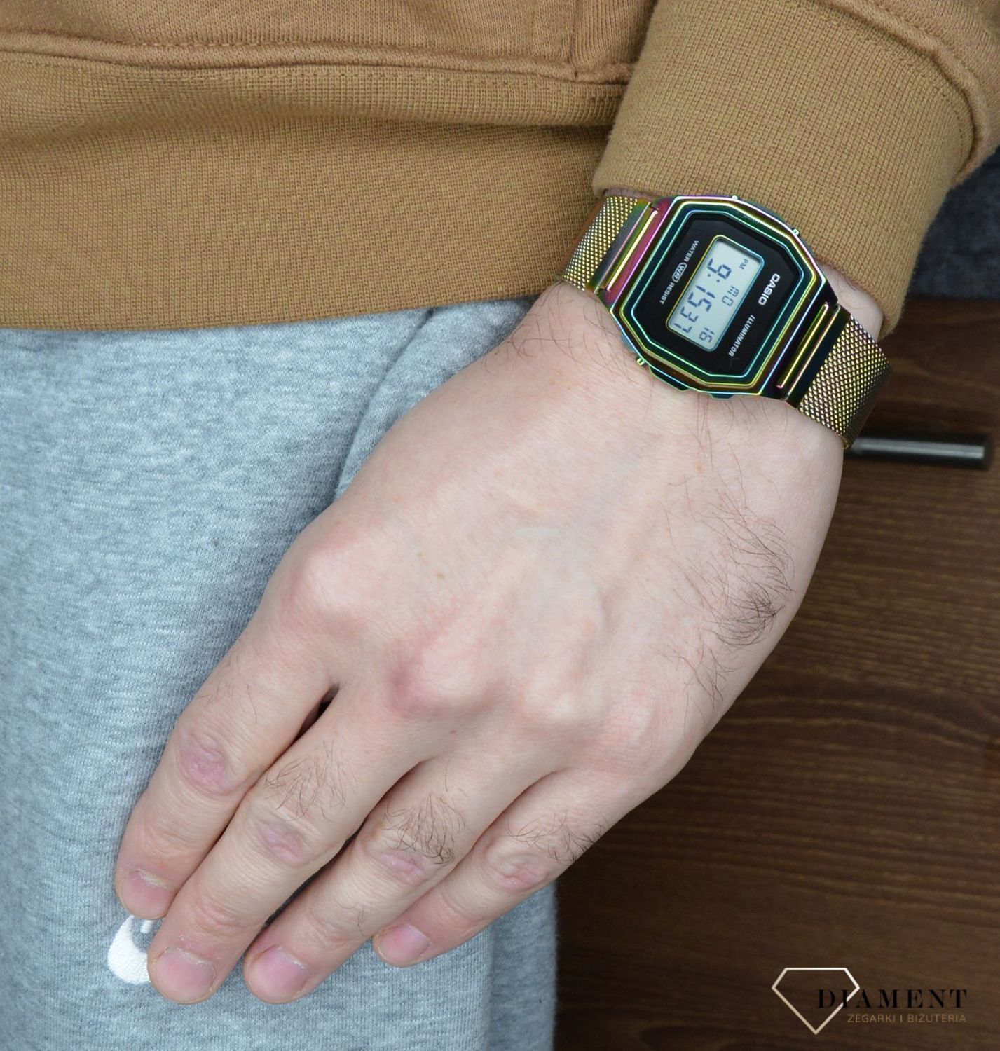 Zegarek Casio A1000RBW-1ER Casio Vintage w stylu Retro.jpg