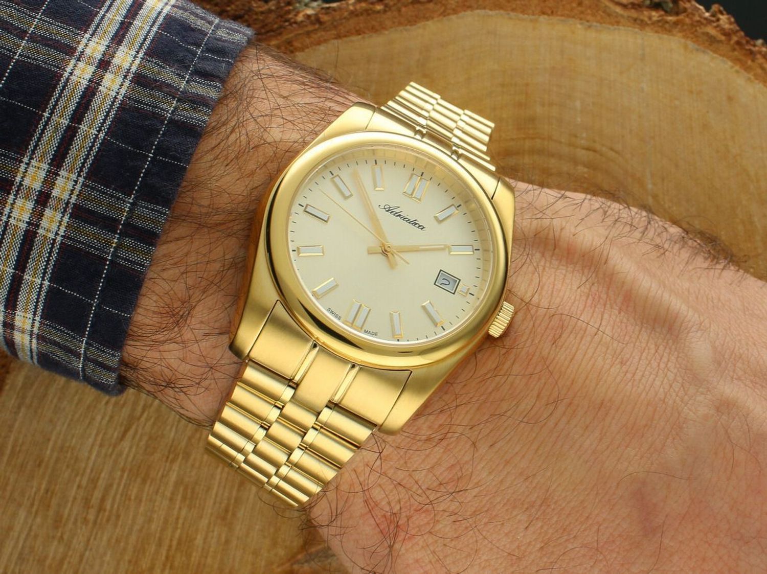 Zegarek męski Adriatica A1298.1111Q Classic Elegance Quartz – szwajcarski model z mechanizmem kwarcowym, złotą kopertą, stalową bransoletą i szkłem szafirowym. Idealny do codziennych i elegancki.jpg