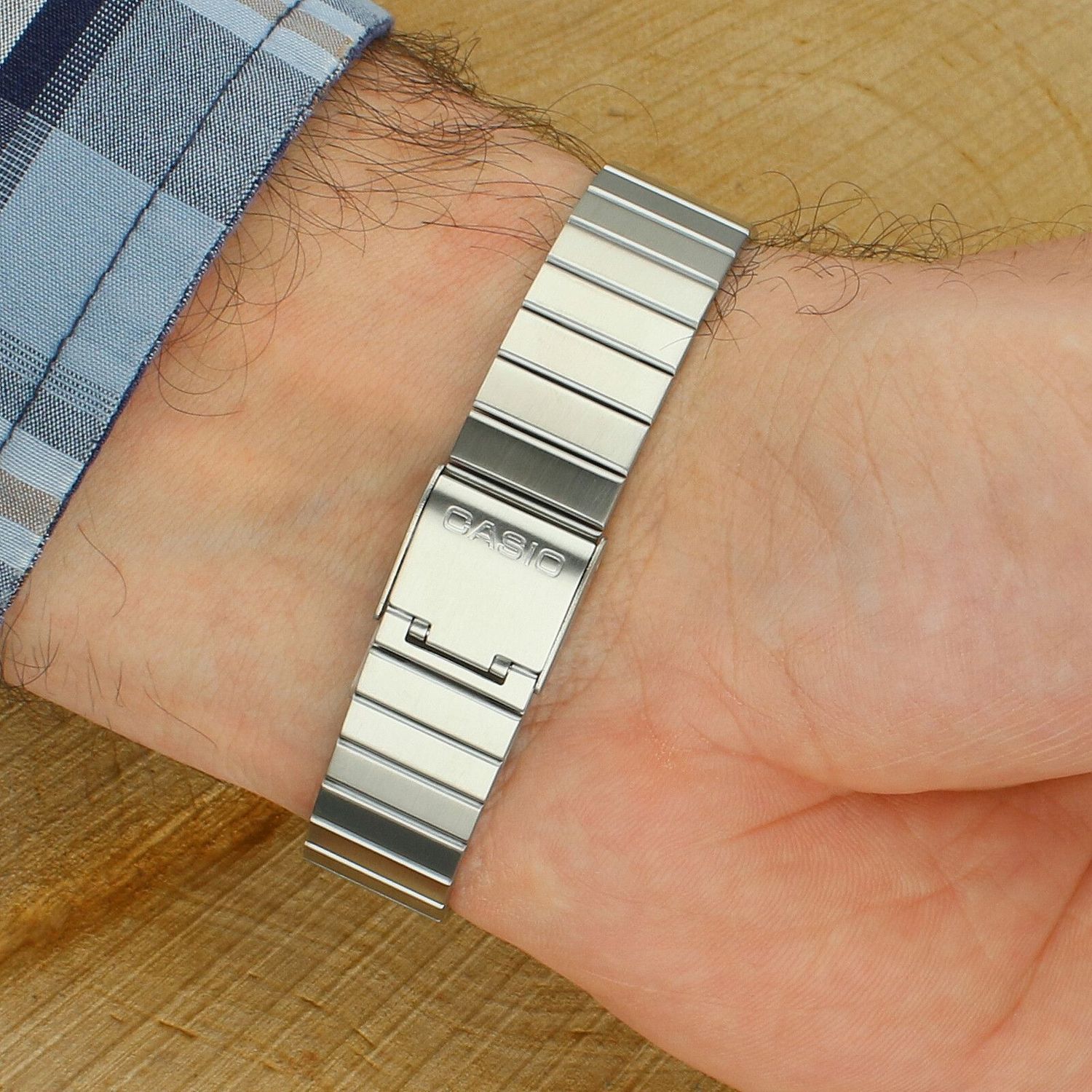 Zegarek Casio Vintage A130WE-1AEF – zegarek męski retro srebrny.jpg