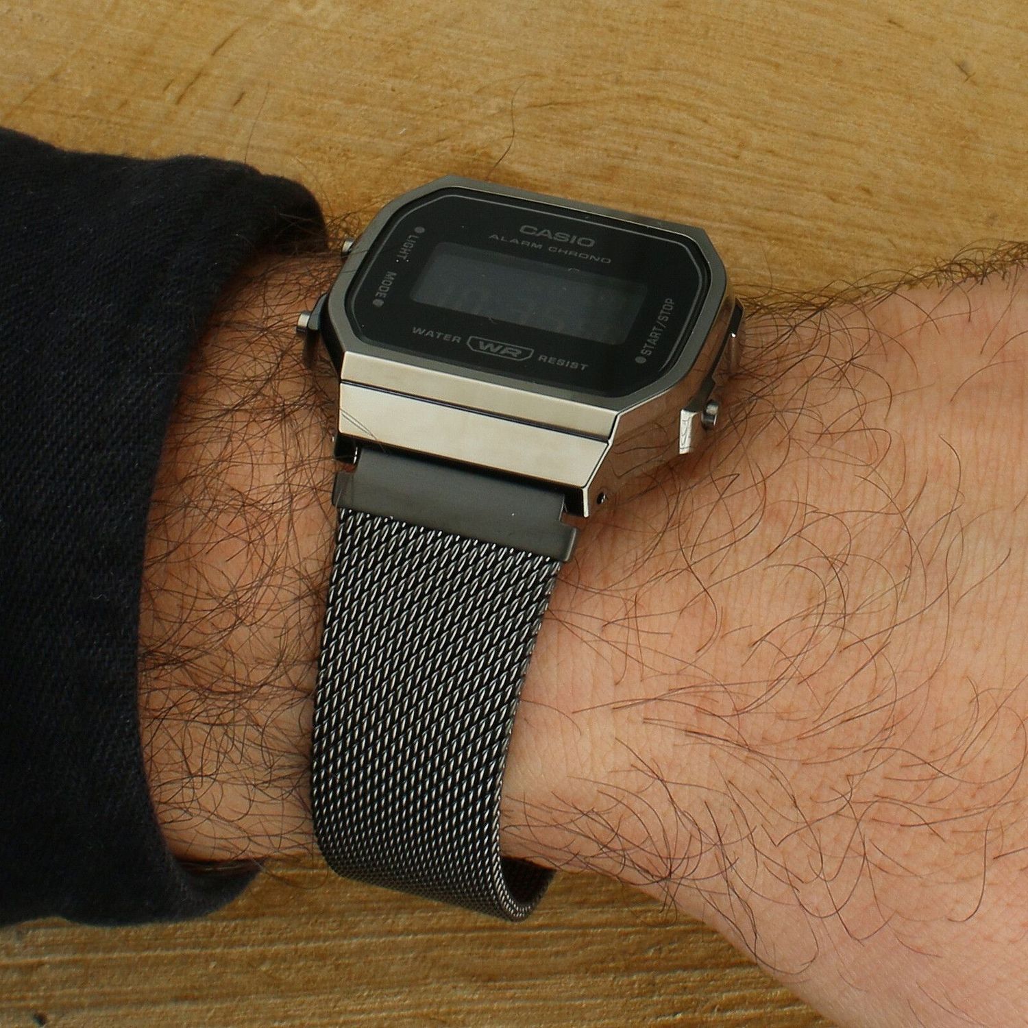 Zegarek męski Casio W-3298-1AVEF – cyfrowy, kwarcowy, czarny, bransoleta mesh.jpg