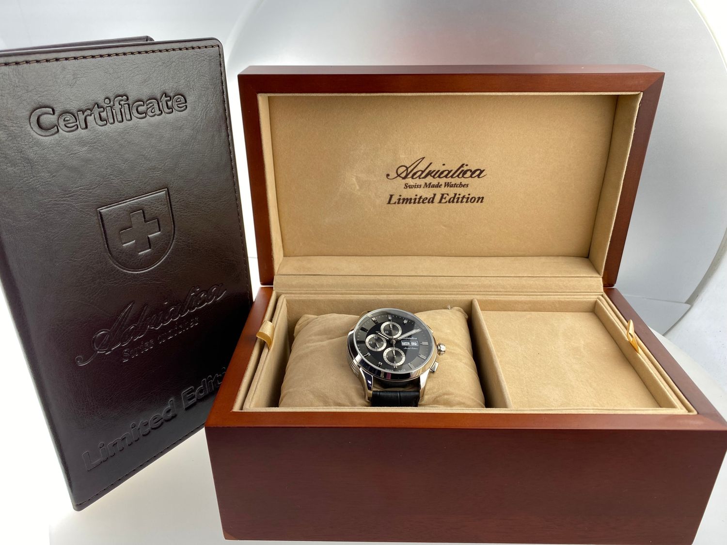 Zegarek męski na pasku Adriatica Automatic Limited Edition  A1992.5214A.webp