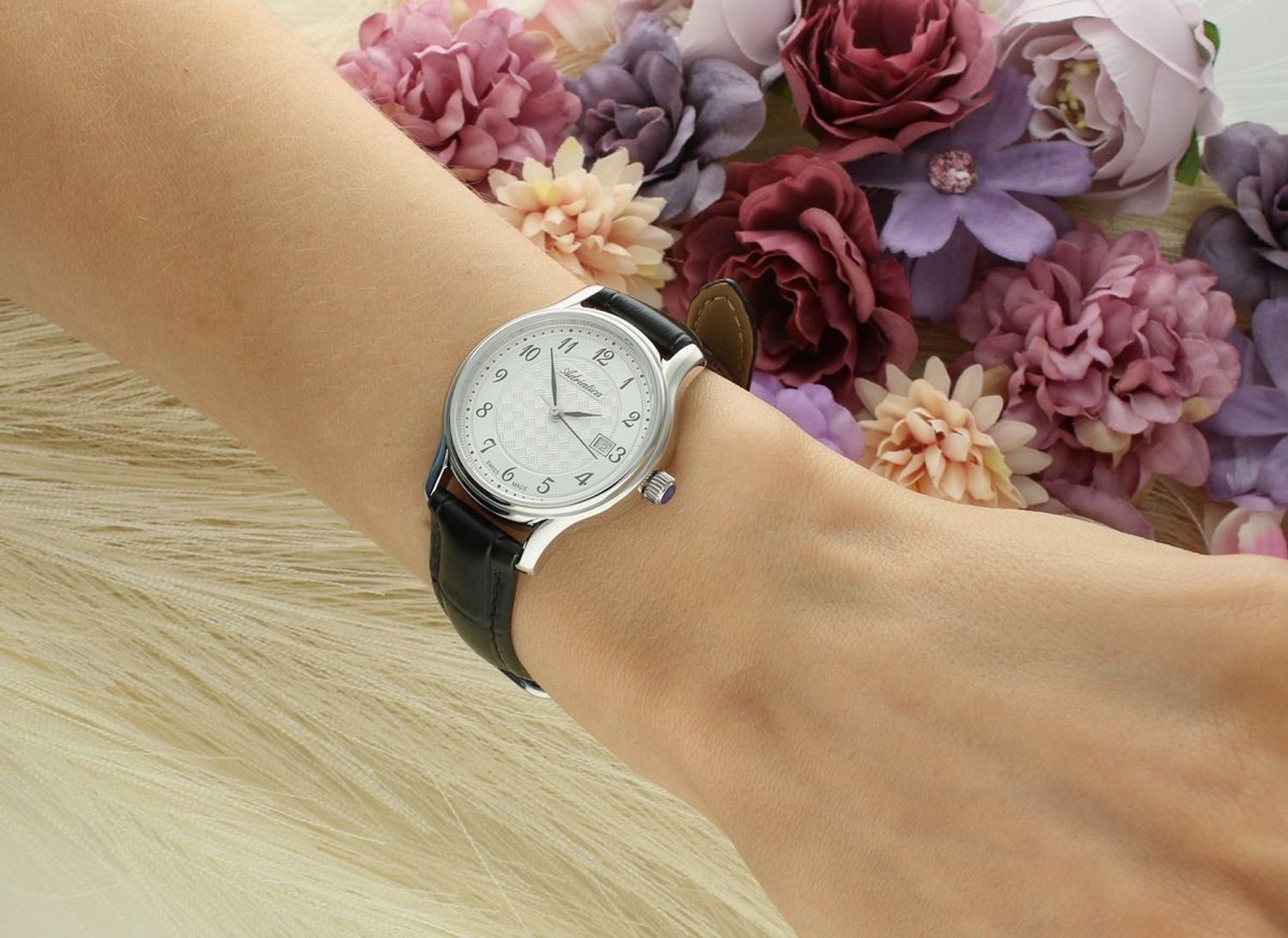 Zegarek damski Adriatica A3000.5223Q – szafirowe szkło, pasek skórzany.jpg