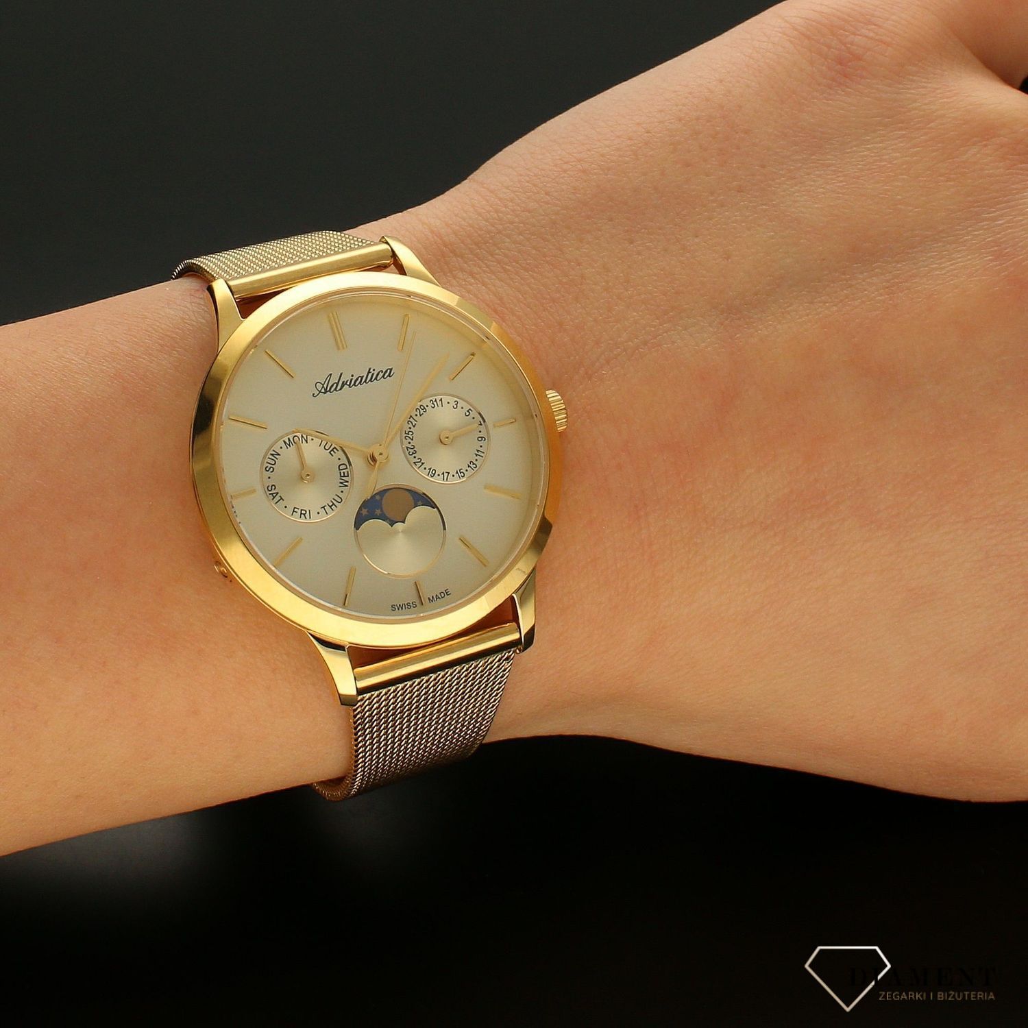 Zegarek damski na bransolecie złotej z fazami księżyca A3174.1111QF.jpg