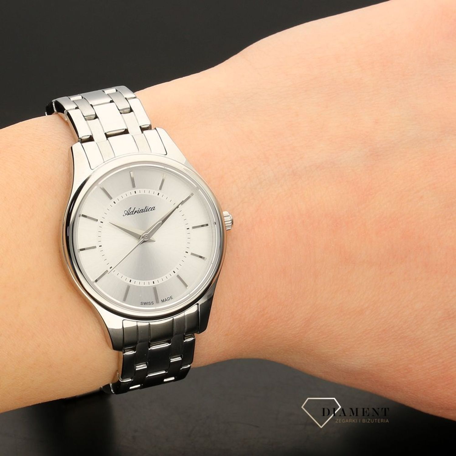 Damski zegarek Adriatica Classic A3179.5113Q.jpg