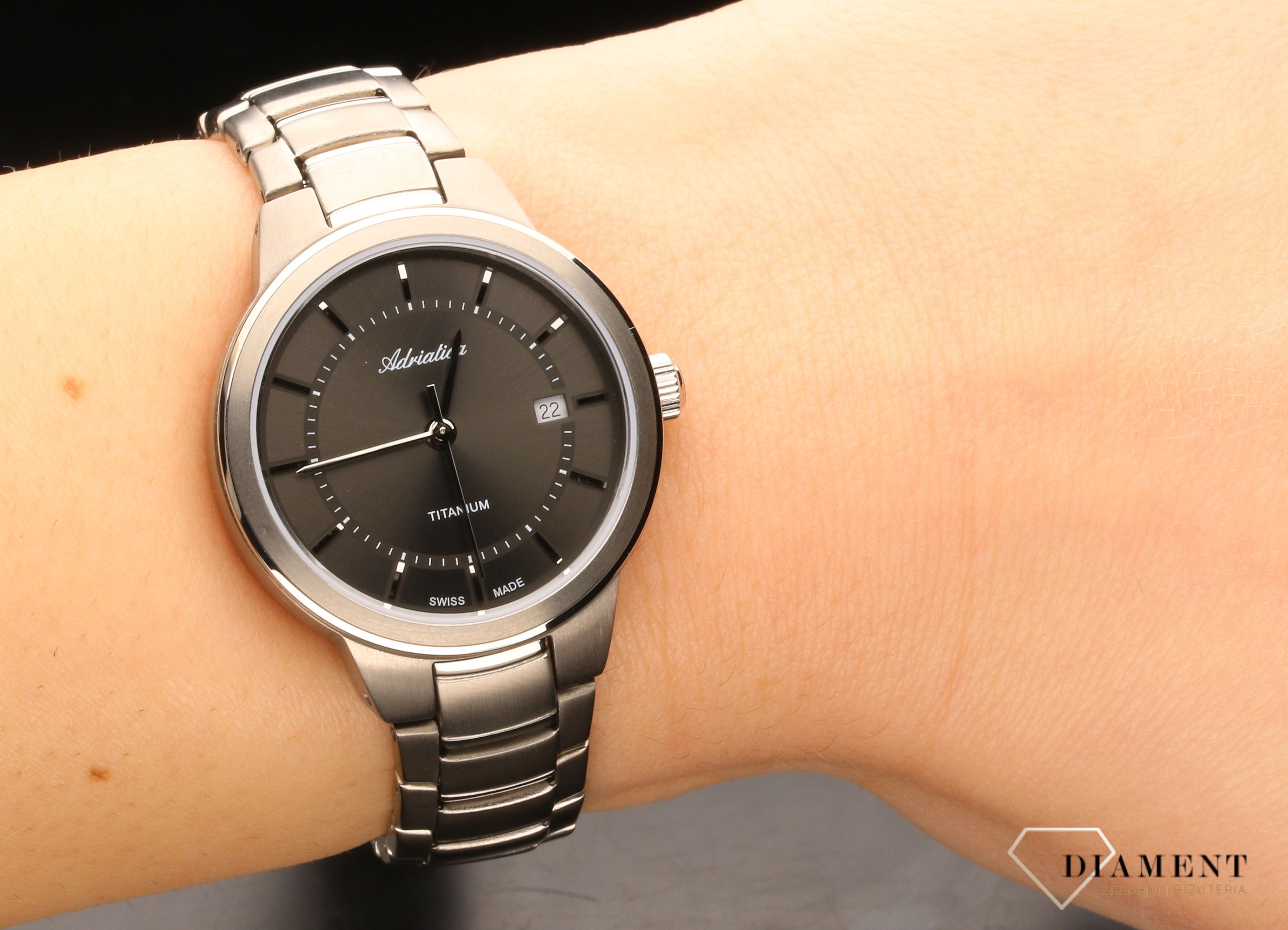 zegarek-damski-adriatica-adriatica-tytan-a31824116q-A3182-4116Q--1.jpg