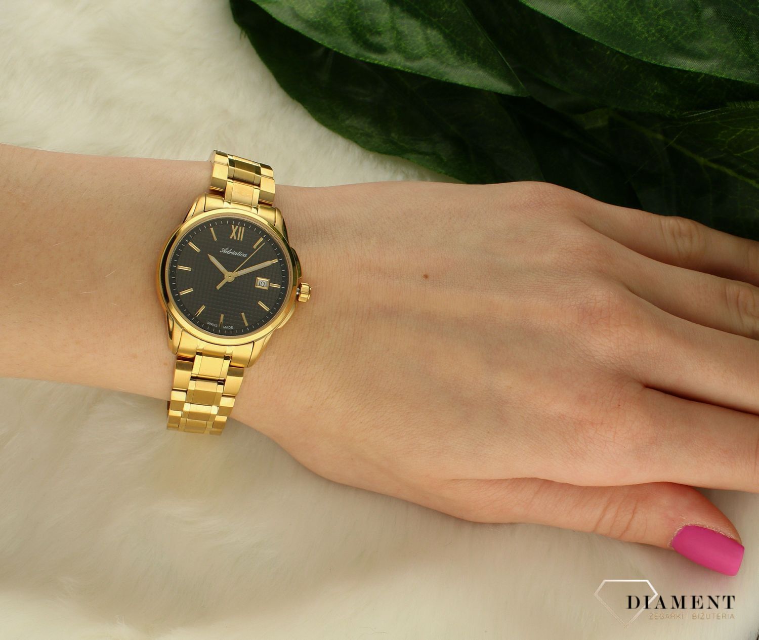 Zegarek damski klasyczny Adriatica A3190.1166Q. Zegarek Adriatca A3750.1111Q na złotej bransoletce to elegancki dodatek dla każdej kobiety. Złoty model zegarka jest bardzo elegancki i dobrze komponuje się z pozostałą biżuterią..jpg