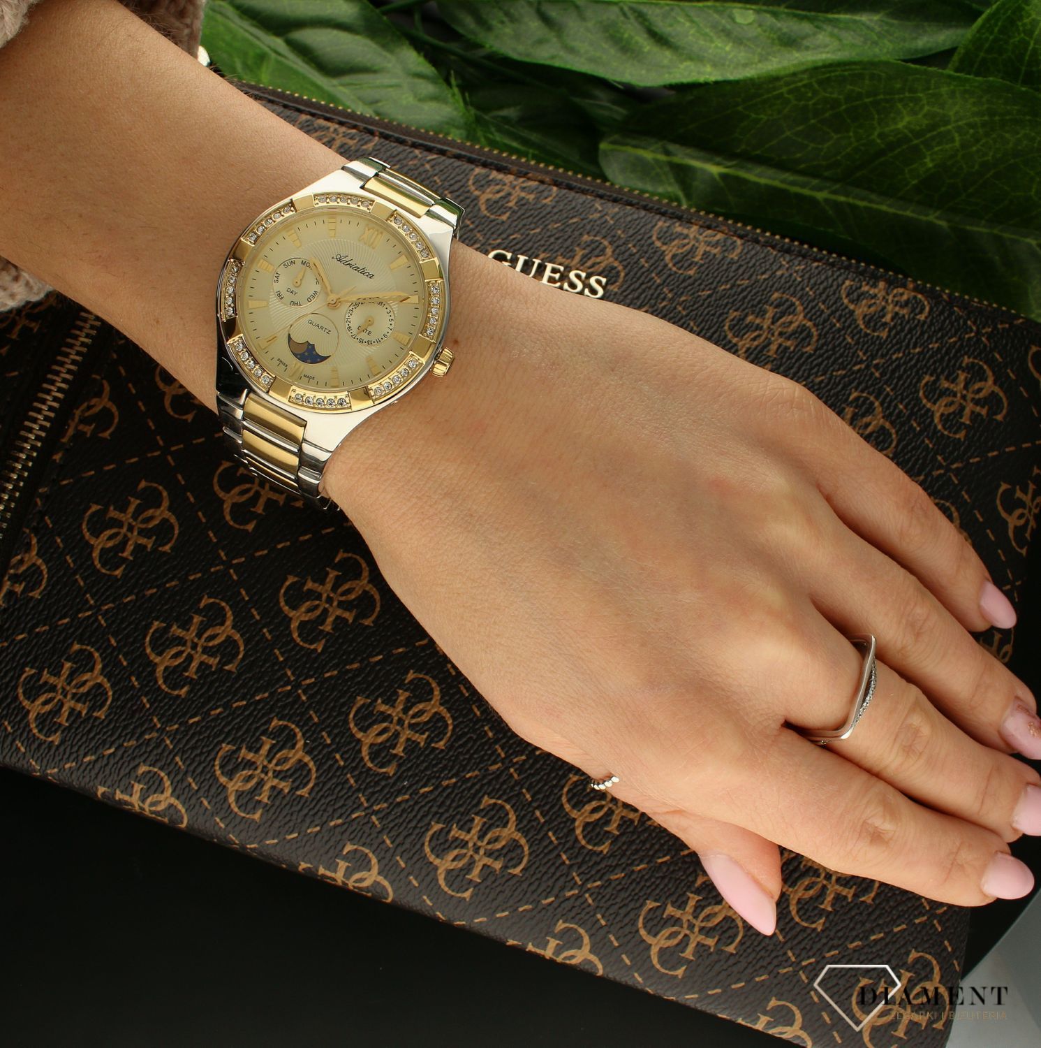 Zegarek damski Adriatica Classic Moonphase A3421.2161QFZ. ✓Zegarki damskie ✓ Zegarki Adriatica ✓Złote zegarki✓ Damskie zegarki ✓Zegarek damski✓ Autoryzowany sklep✓ Kurier Gratis 24h✓ Gwarancja najniższej ceny✓ Grawer.jpg