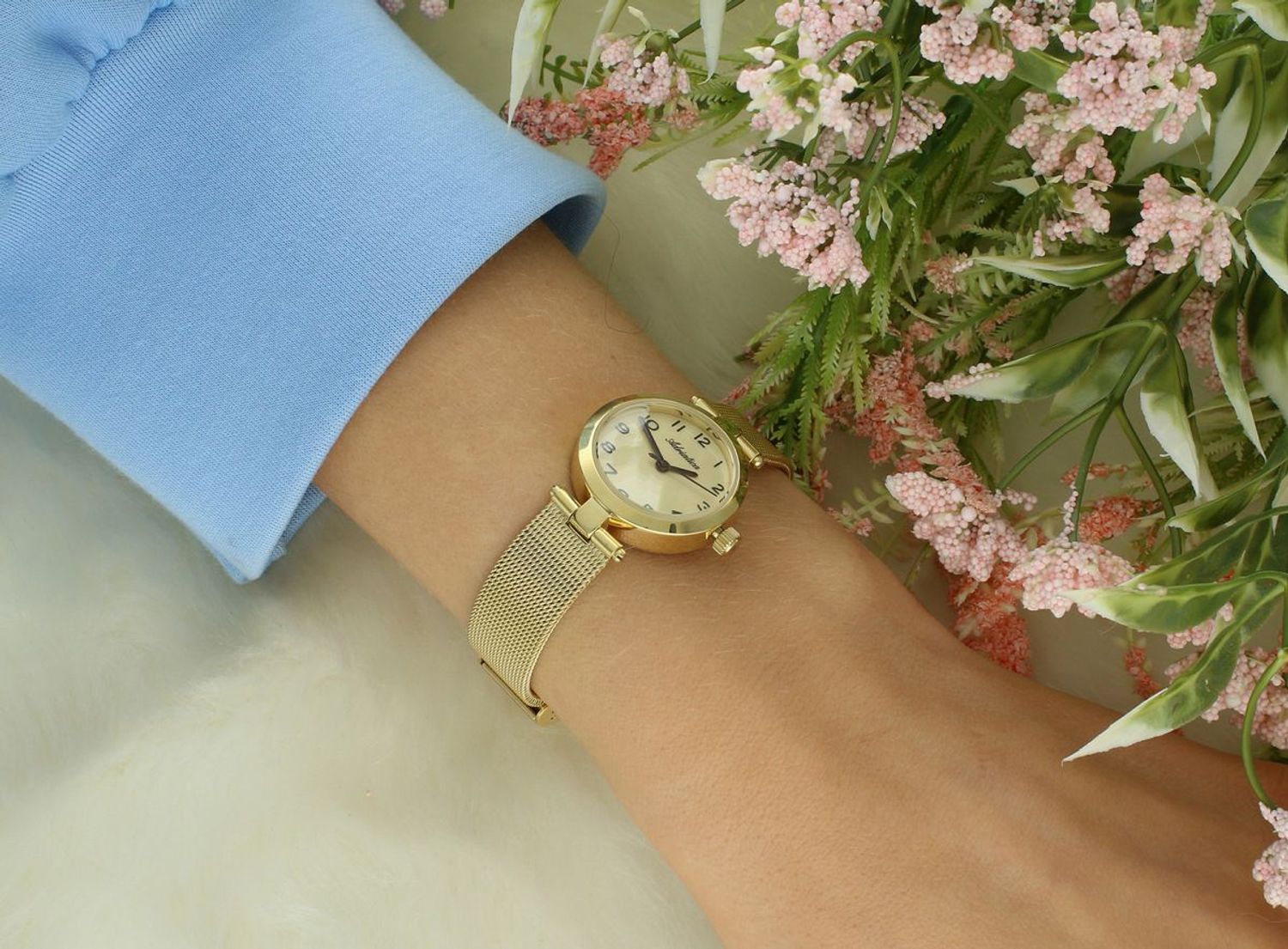 Zegarek Adriatica A3435.1121Q – Zegarek Damski Złoty Swiss Made Mesh Elegancki.jpg