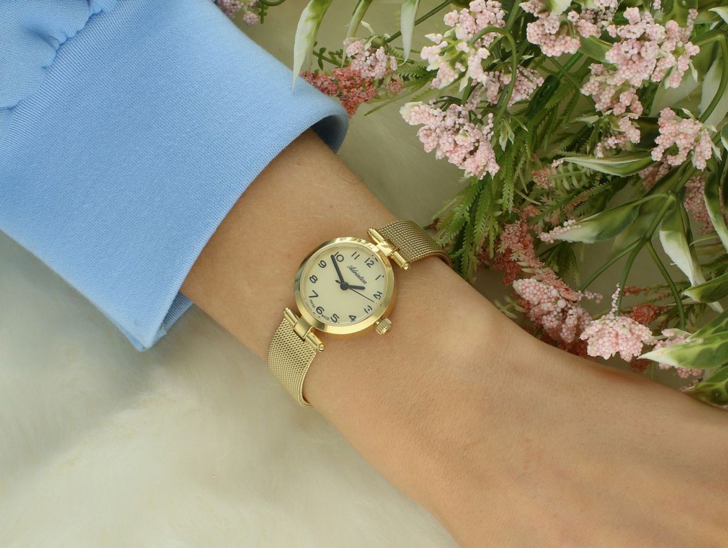 Zegarek Adriatica A3435.1121Q – Zegarek Damski Złoty Swiss Made Mesh Elegancki.jpg