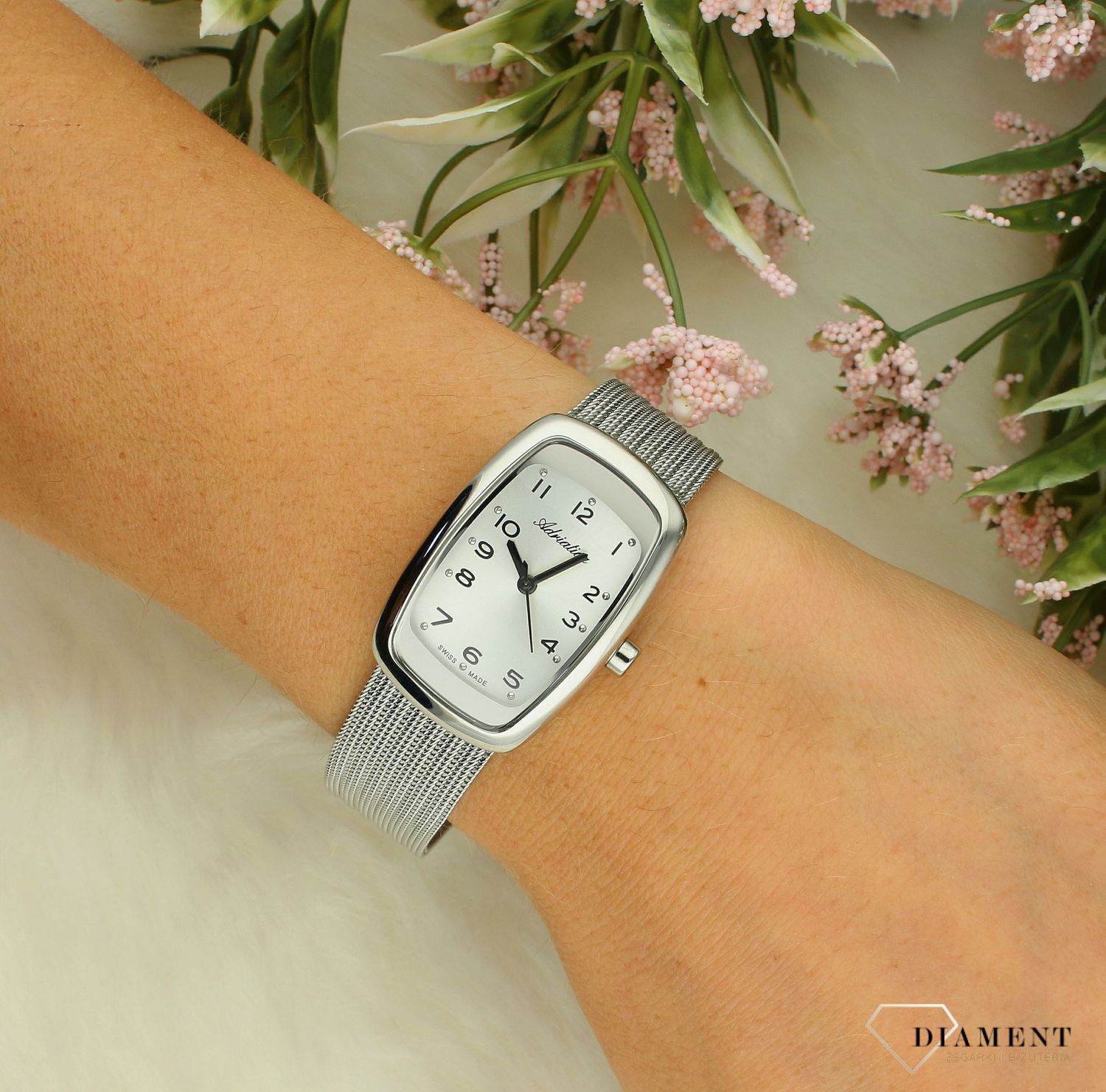 Zegarek damski Adriatica na srebrnej bransolecie biżuteryjnej A3443.5123Q.jpg