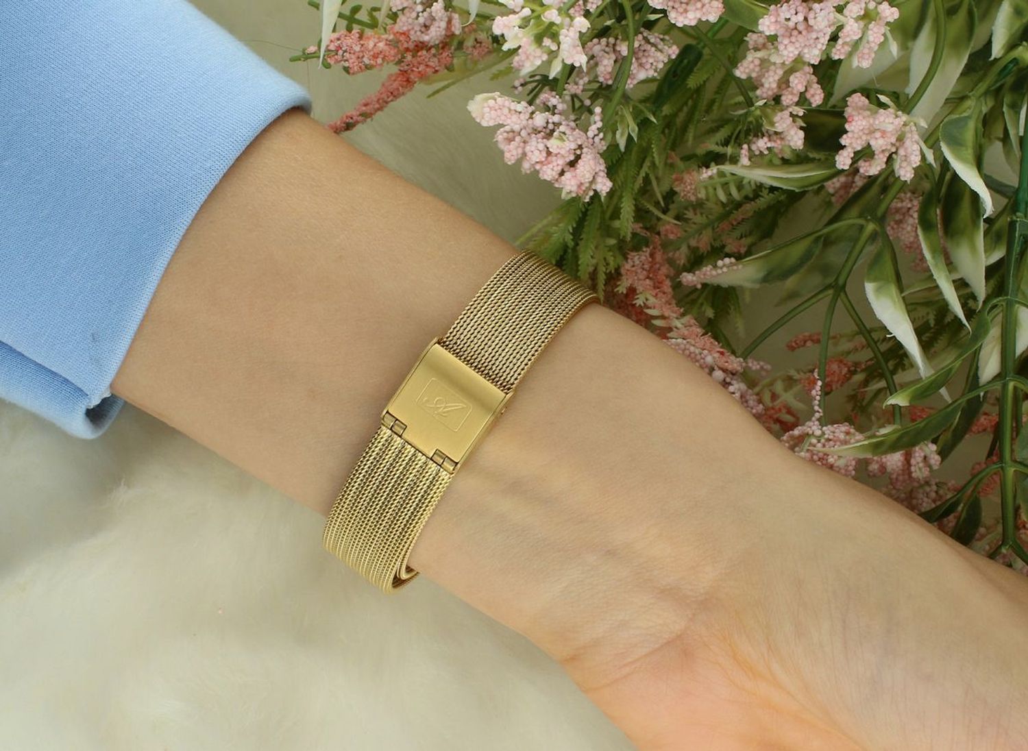 Zegarek Adriatica A3453.1123Q – Złoty Zegarek Damski Owalny Mesh Swiss Made Grawer Gratis.jpg