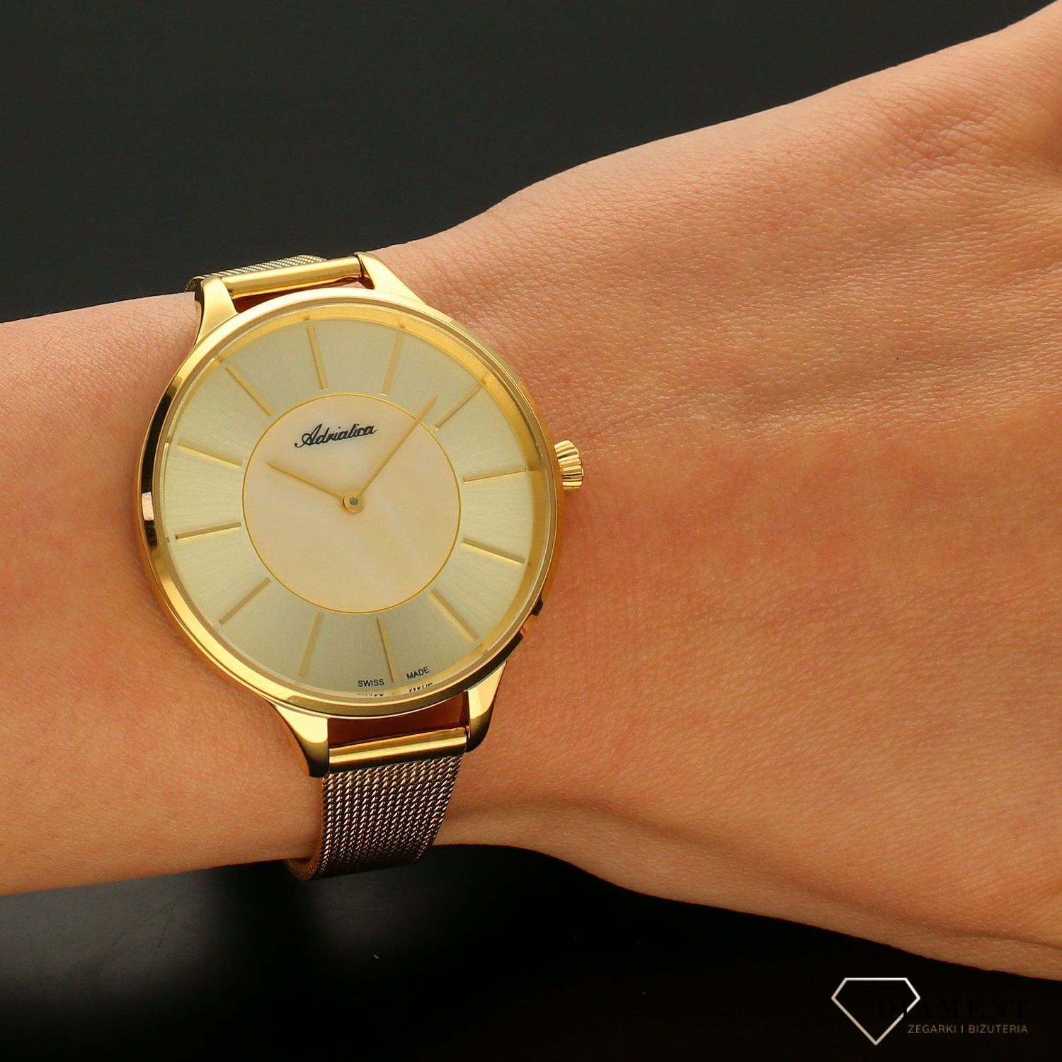 Zegarek damski złoty Adriatica A3633.111SQ na bransolecie..jpg