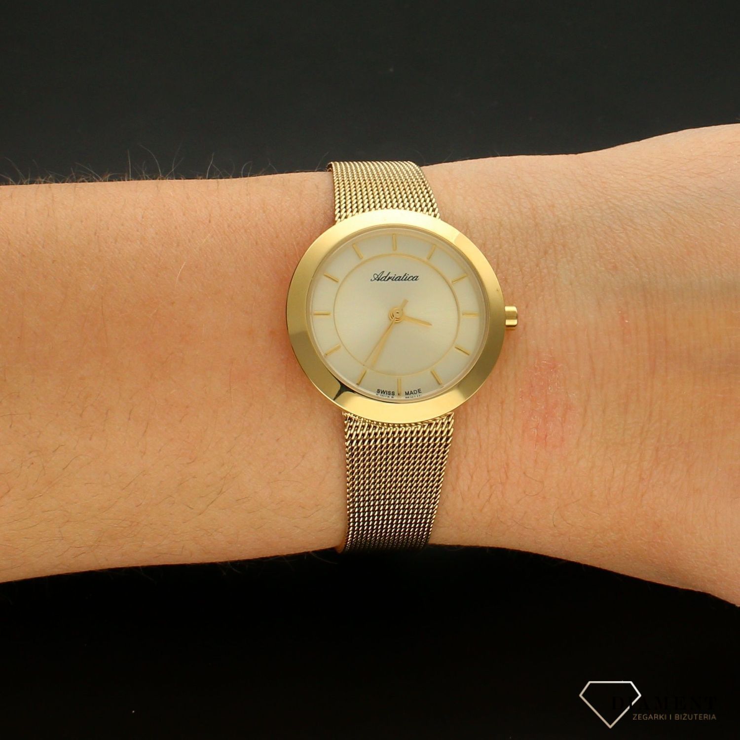 Zegarek-Adriatica-A3645-1111Q-siatka-kolor-ZLOTA.jpg