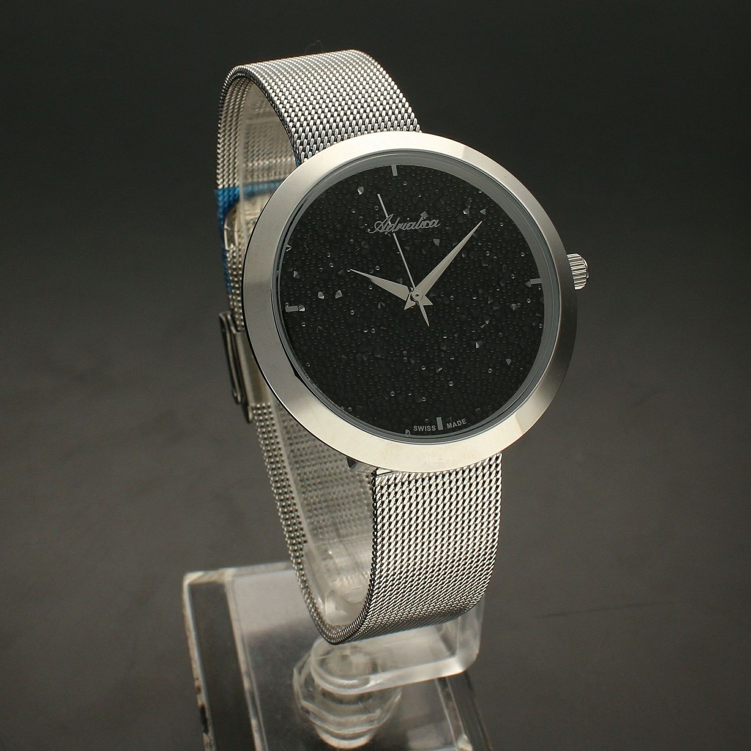 Zegarek damski na bransolecie Adriatica w zestawie z paskiem A3646.5114QBL.jpg