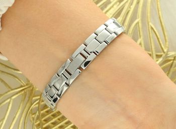 Zegarek damski Adriatica Biżuteryjna A3714.511BQ – elegancja i perłowa tarcza....jpg