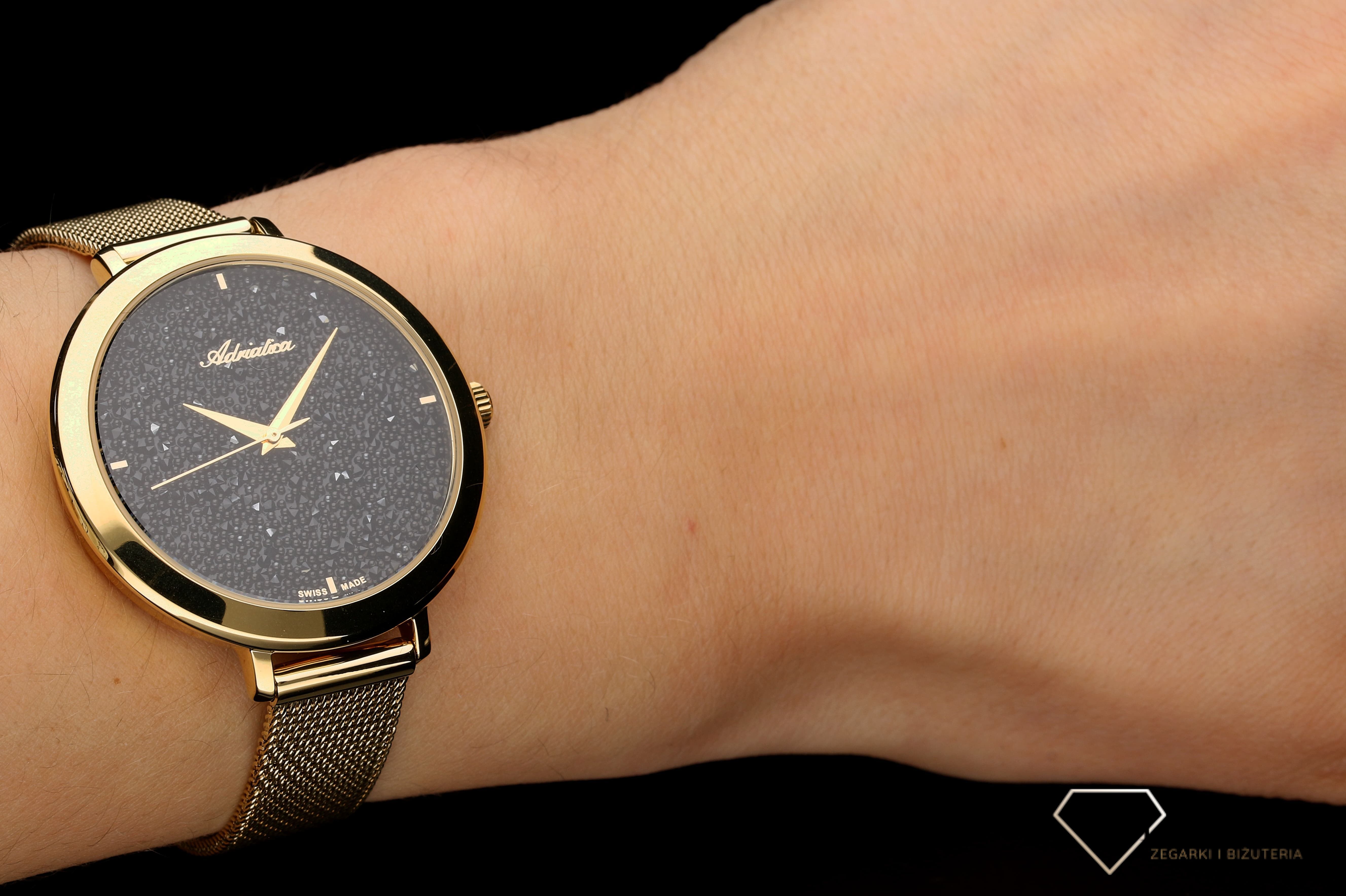 Damski zegarek Adriatica Classic Biżuteryjny A3787.1114Q.jpg