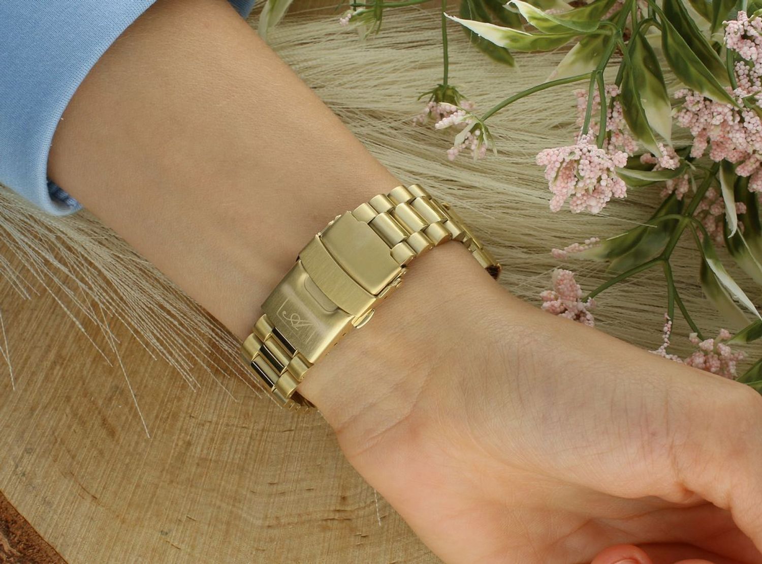 Zegarek damski Adriatica A3802.1111QF Moonphase – złoty z fazami księżyca i datownikiem.jpg