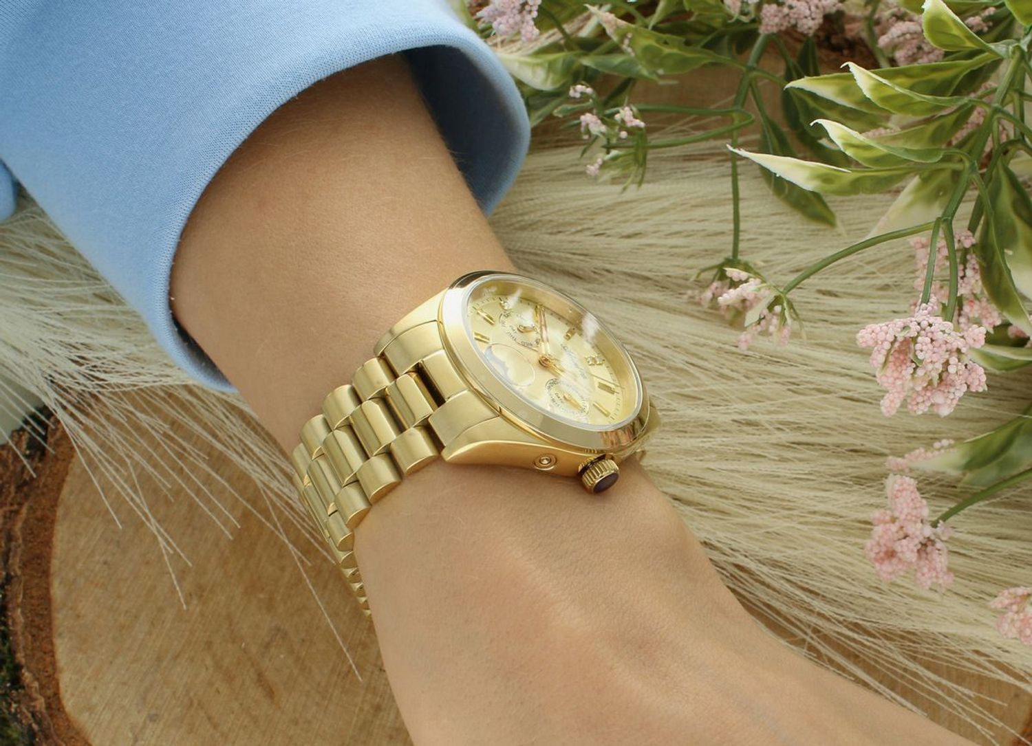 Zegarek damski Adriatica A3802.1111QF Moonphase – złoty z fazami księżyca i datownikiem.jpg