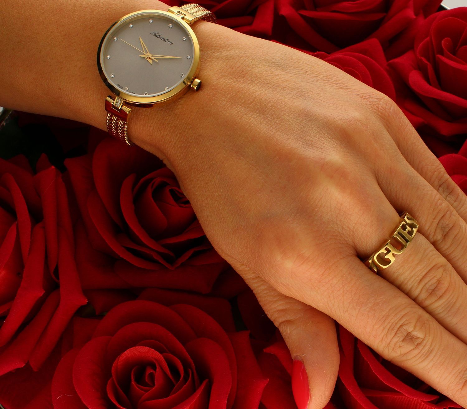 Zegarek damski na bransolecie Adriatica A3819.1147Q. Zegarek damski Adriatica. Damski zegarek biżuteryjny. Zegarek damski biżuteryjny w złotym kolorze. Damski zegarek Adriatica idealny na prezent..jpg