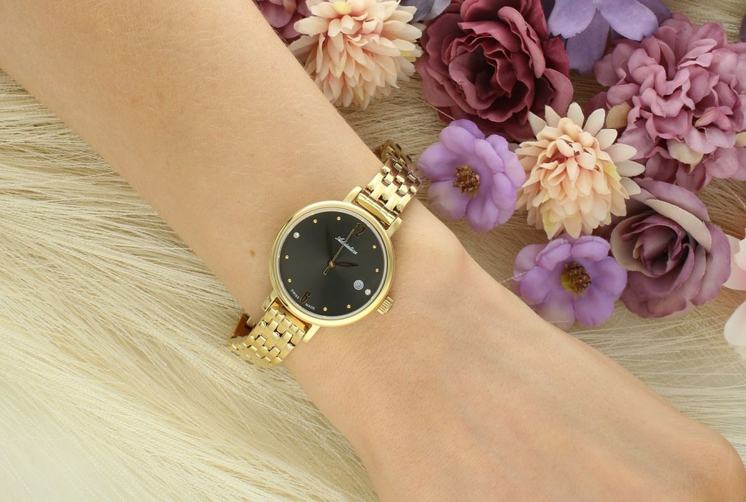 Zegarek damski Adriatica A3830-1176Q z cyrkoniami i szafirowym szkłem.jpg