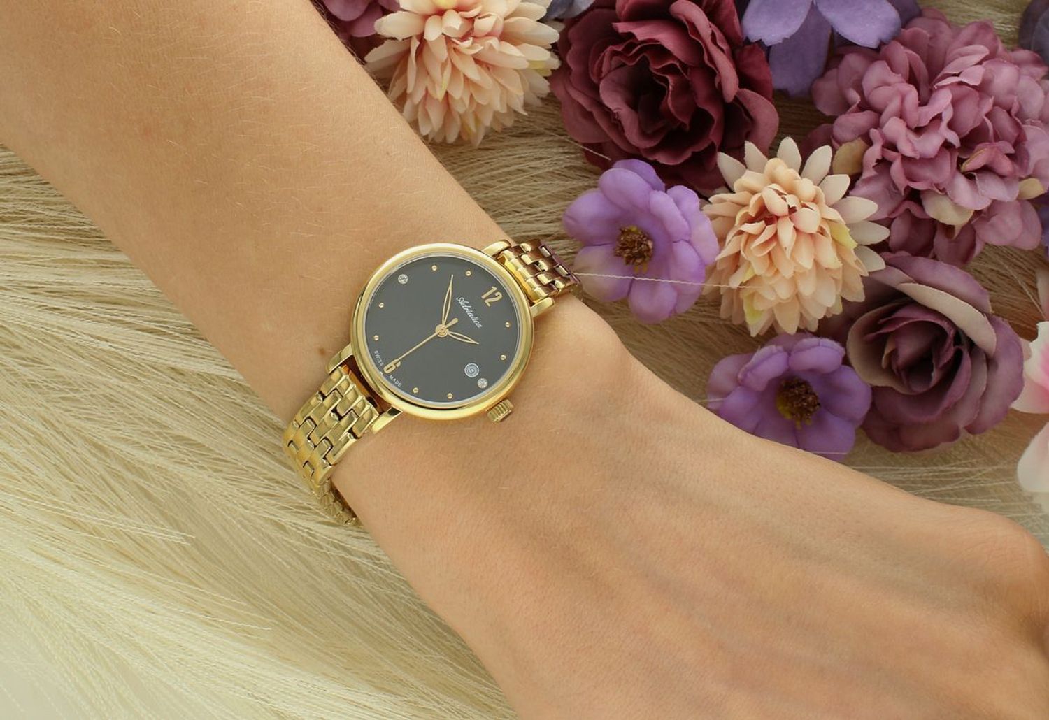 Zegarek damski Adriatica A3830-1176Q z cyrkoniami i szafirowym szkłem.jpg