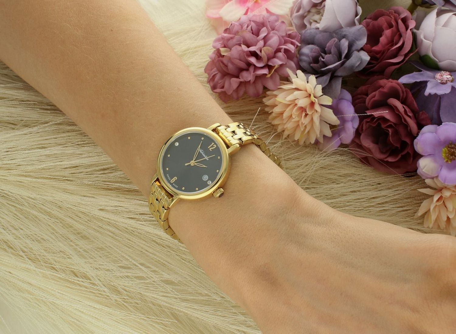 Zegarek damski Adriatica A3830-1176Q z cyrkoniami i szafirowym szkłem.jpg