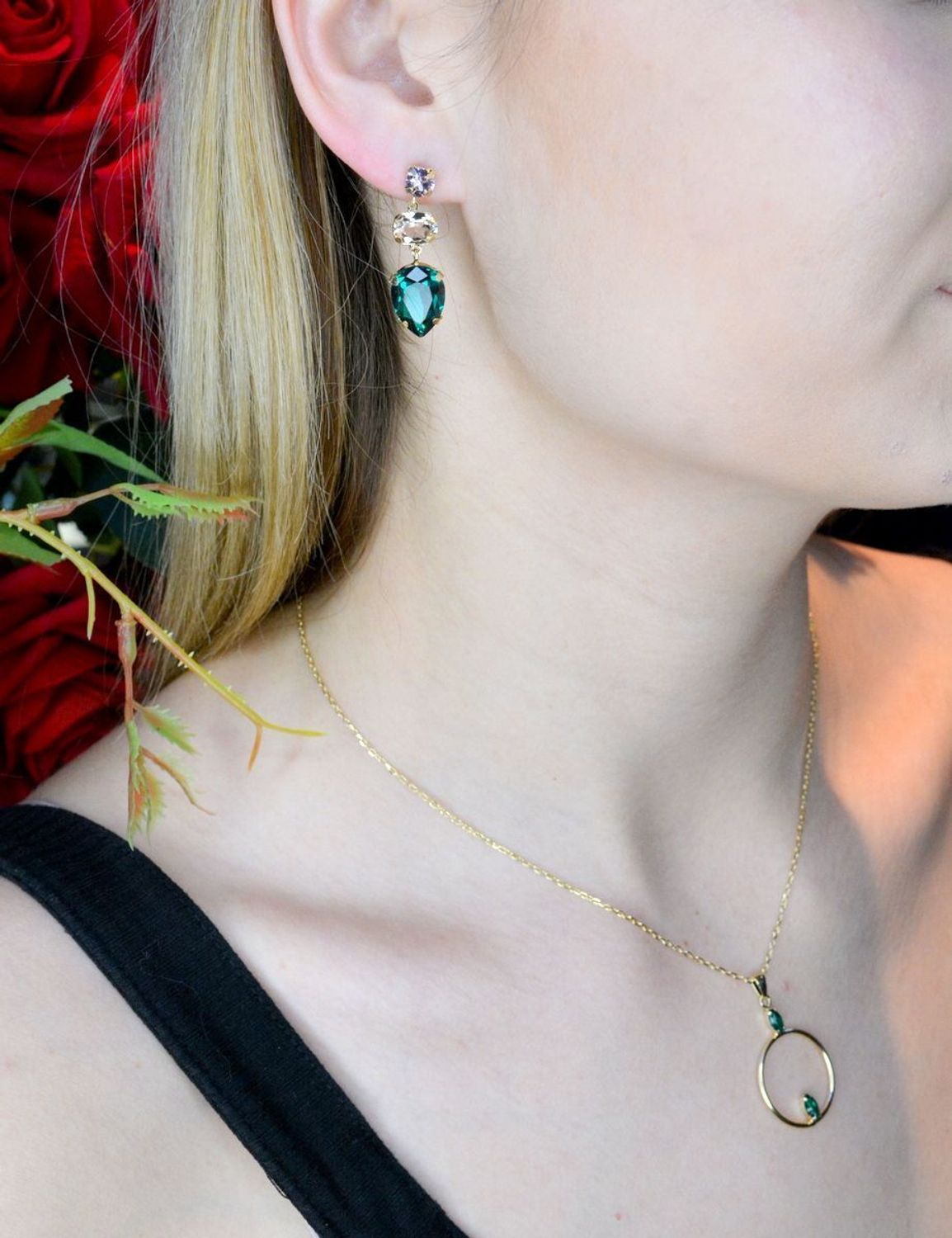 Kolczyki pozłacane Victoria Cruz “ Szmaragdowe łzy ” 925 A4277-20DT Wyjątkowa biżuteria z Victoria Cruz wykonana z najwyższej pr.JPG