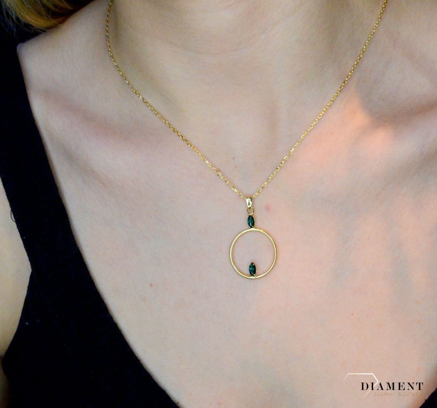 Naszyjnik pozłacany Victoria Cruz “ Okrąg z kryształami ” 925 A4290-20DG Wyjątkowa biżuteria z Victoria Cruz wykonana z najwyższ.JPG