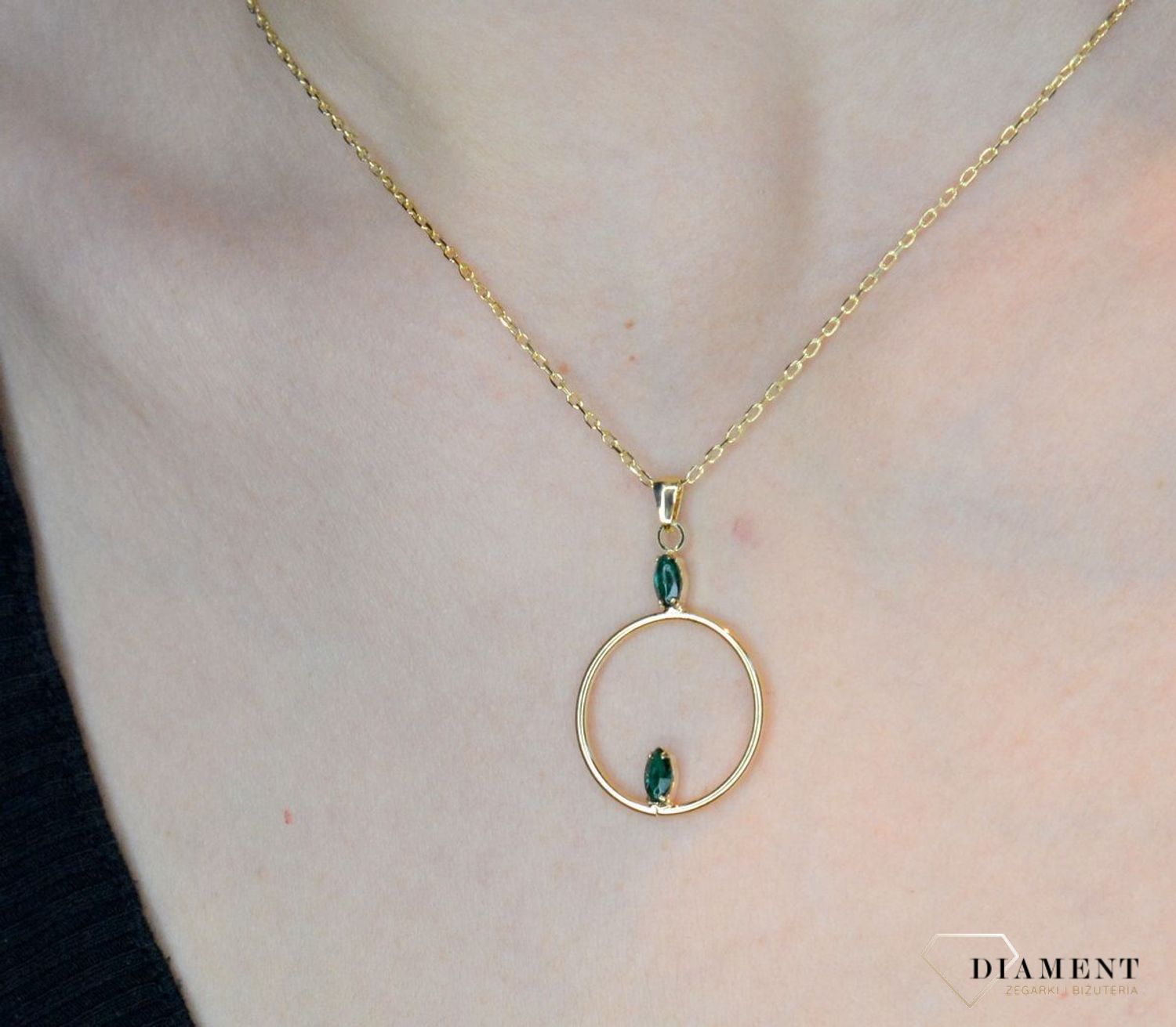 Naszyjnik pozłacany Victoria Cruz “ Okrąg z kryształami ” 925 A4290-20DG Wyjątkowa biżuteria z Victoria Cruz wykonana z najwyższ.JPG