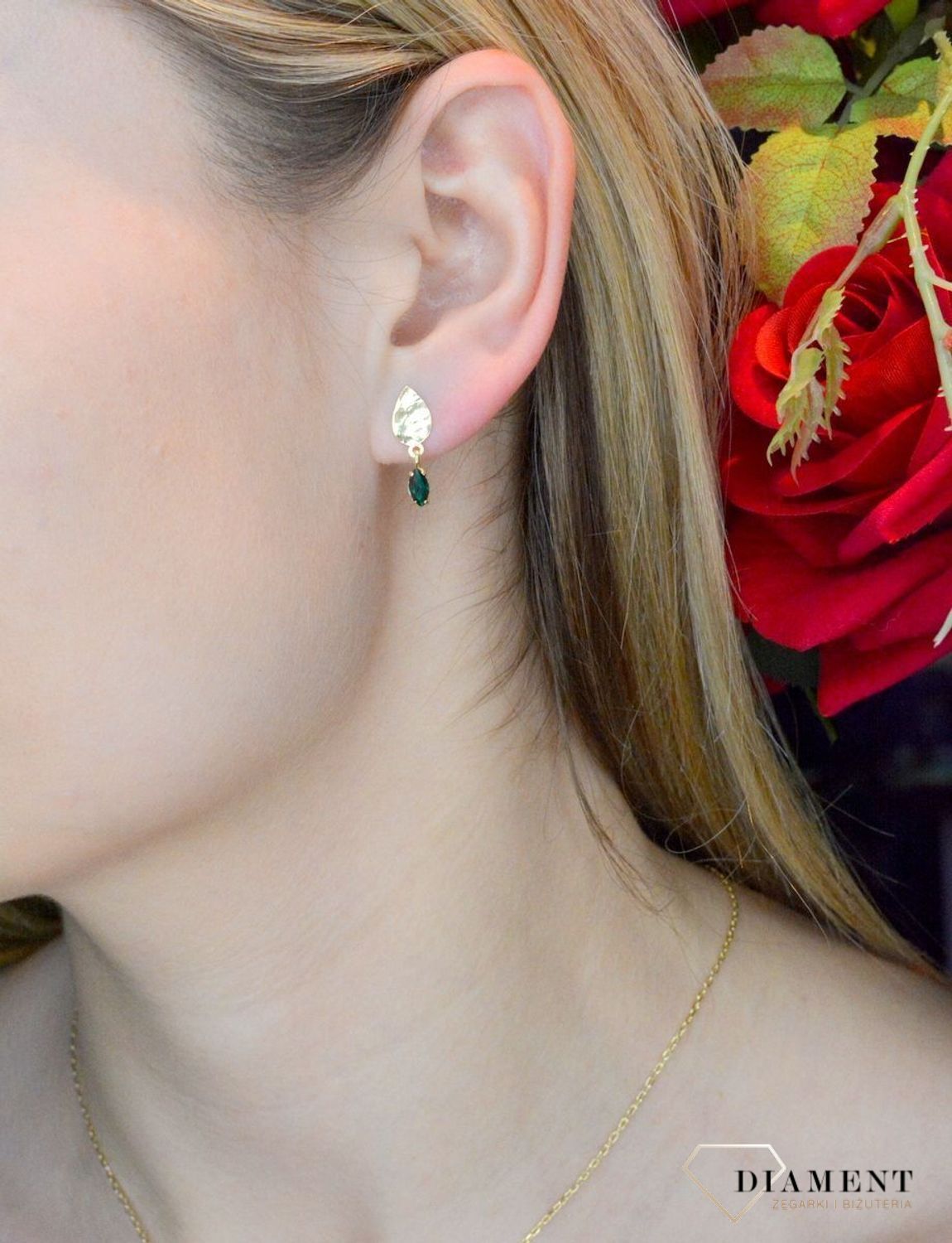 Kolczyki pozłacane Victoria Cruz “ Szmaragdowe listki ” 925 A4299-20DT Wyjątkowa biżuteria z Victoria Cruz wykonana z najwyższej.JPG