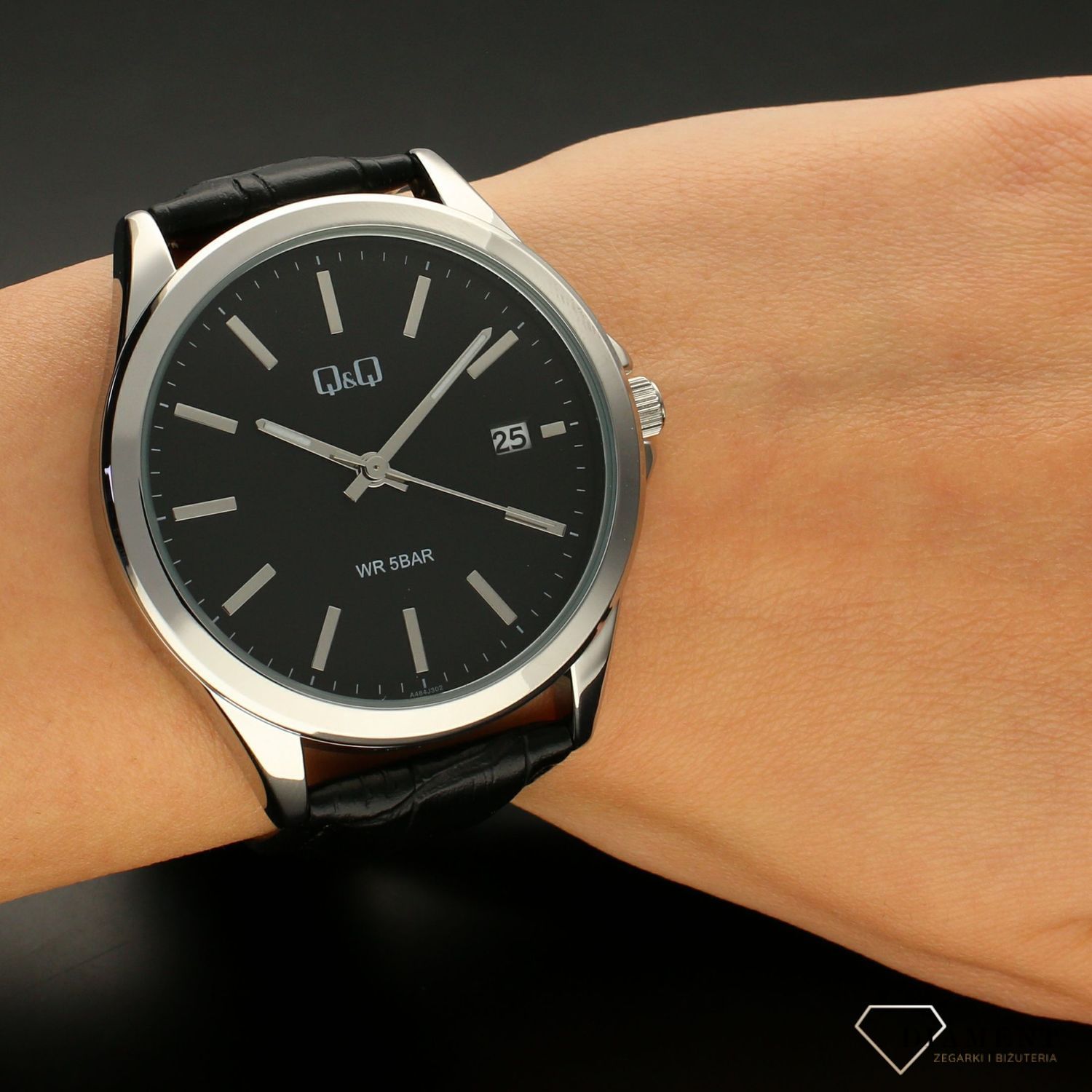 Zegarek męski na czarnym pasku QQ A484-302.jpg