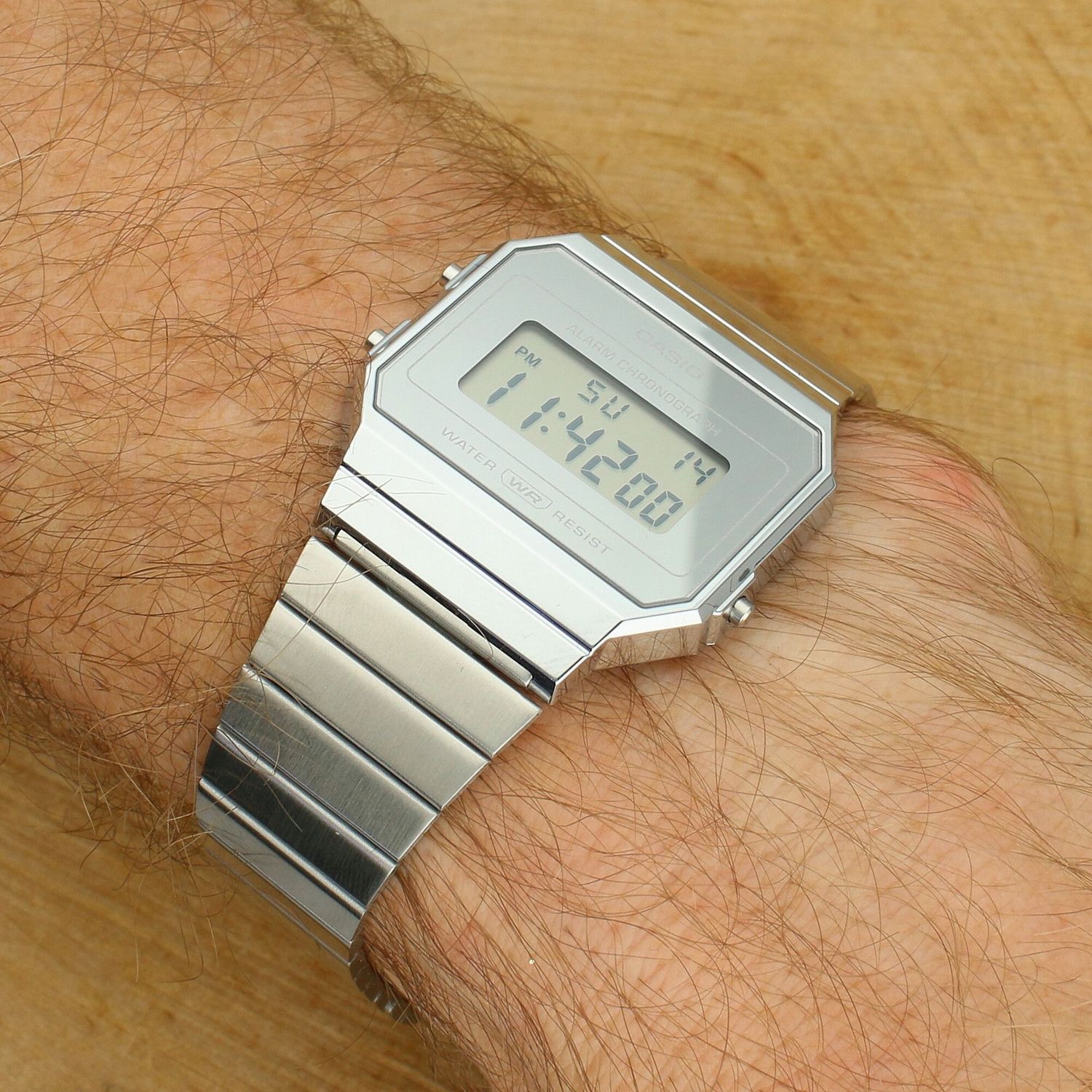 Casio A700WEV-7AEF – ultracienki zegarek cyfrowy Casio Vintage.jpg