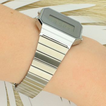 Zegarek Casio A700WEV-7AEF – ultracienki zegarek cyfrowy Casio Vintage cały srebrny kolor.jpg