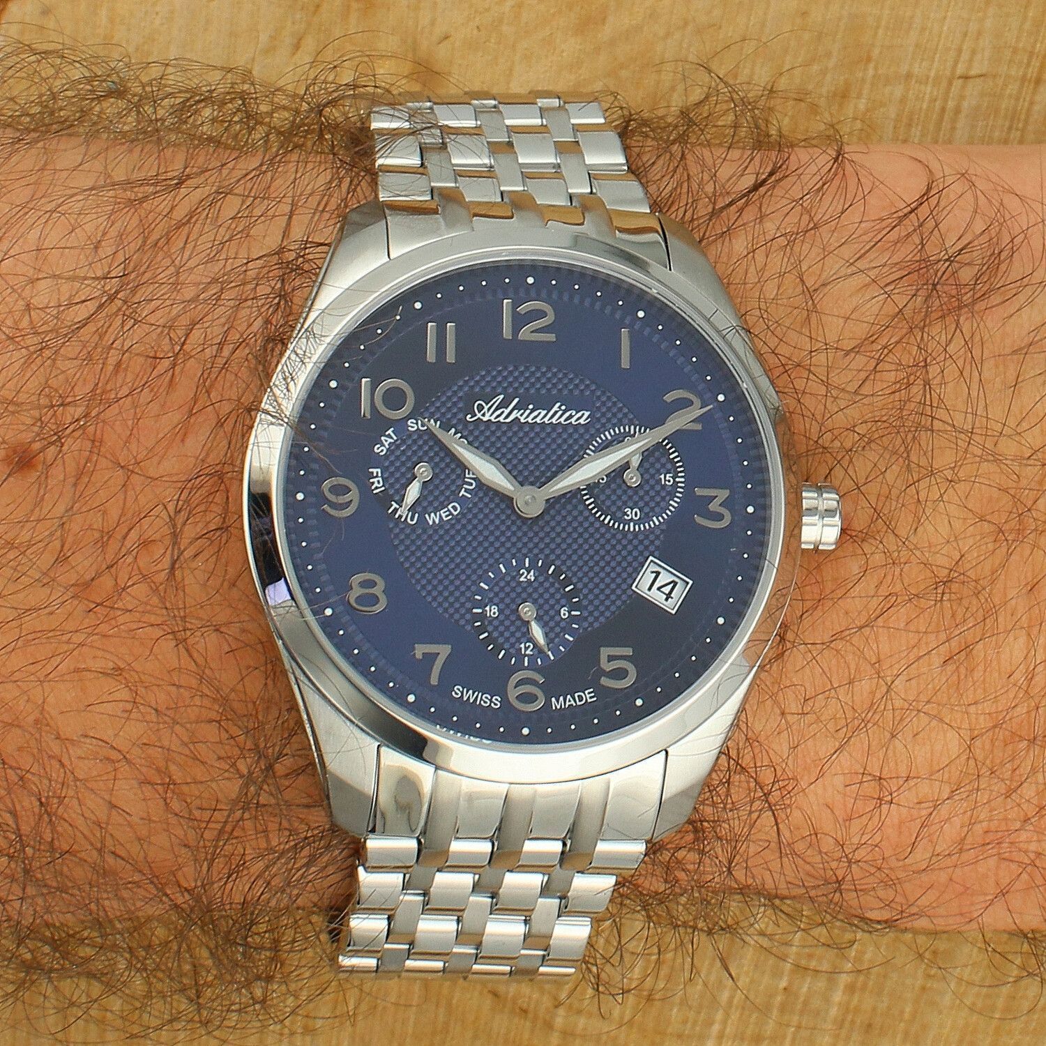 Zegarek męski Adriatica Classic Sapphire A8309.5125QF – granatowa tarcza, stalowa bransoleta.jpg