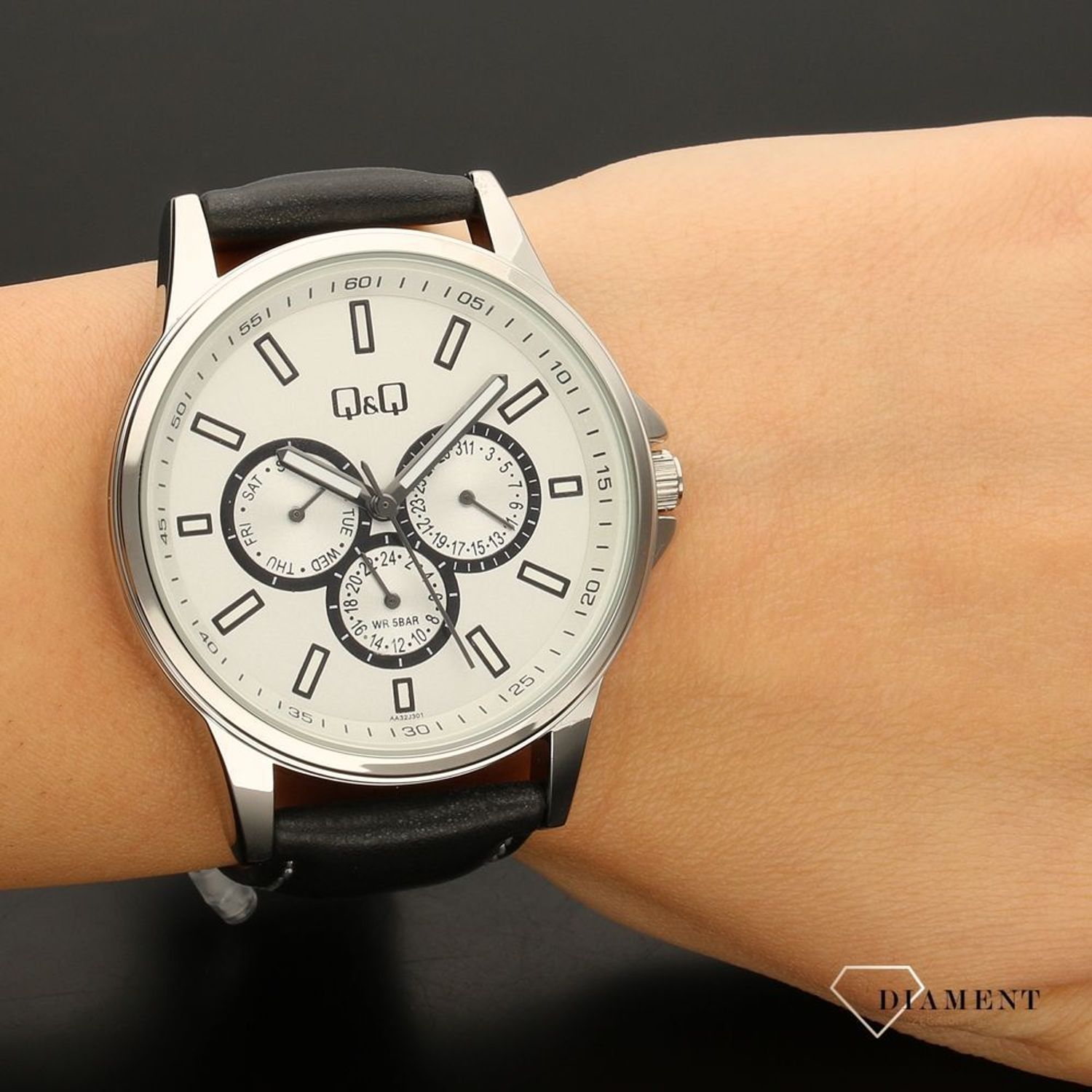 Zegarek męski Q&Q AA32-301 (5).jpg