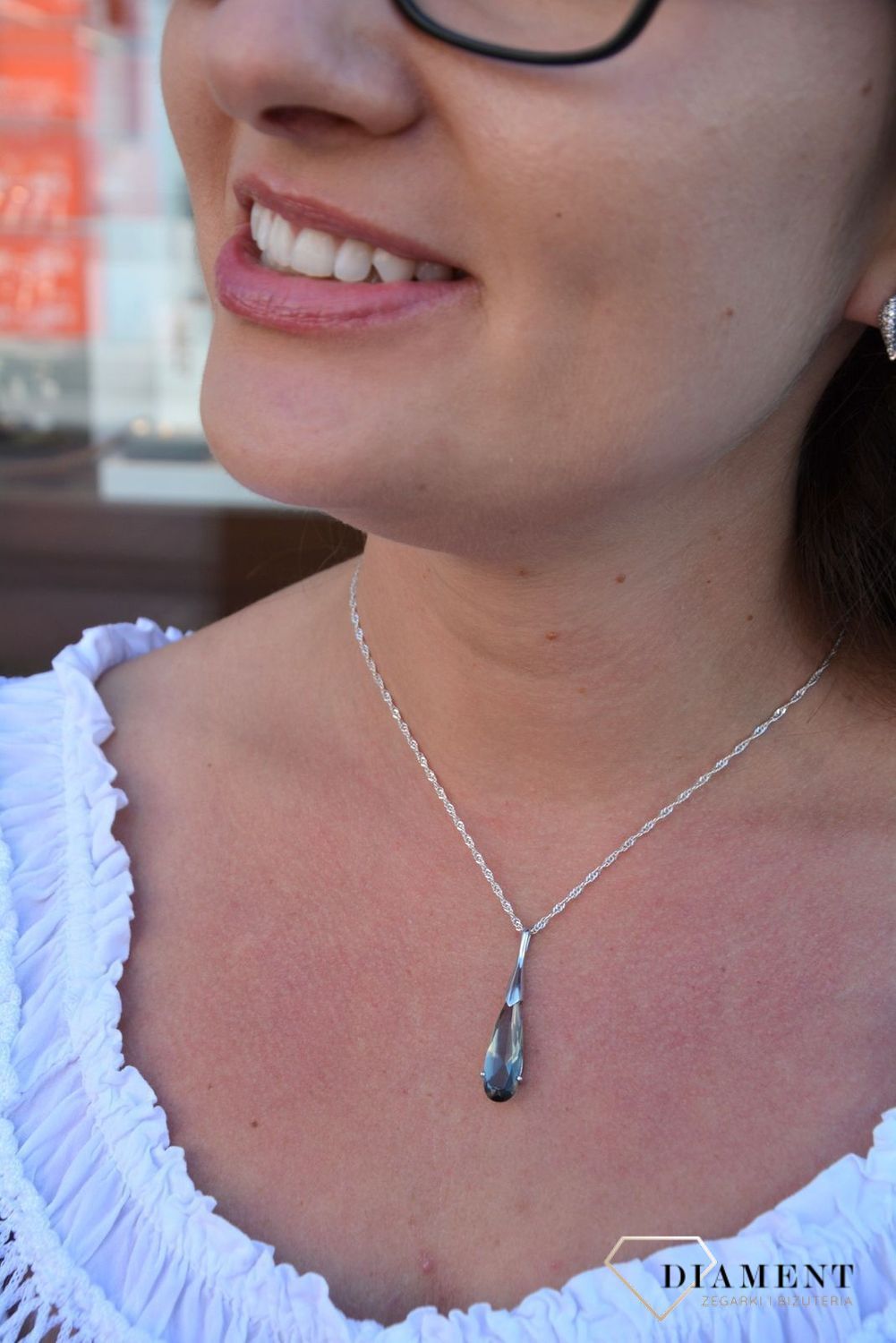 Srebrna zawieszka duża łezka z cyrkonią AB-S-000-CYR-DWWJ054.jpg