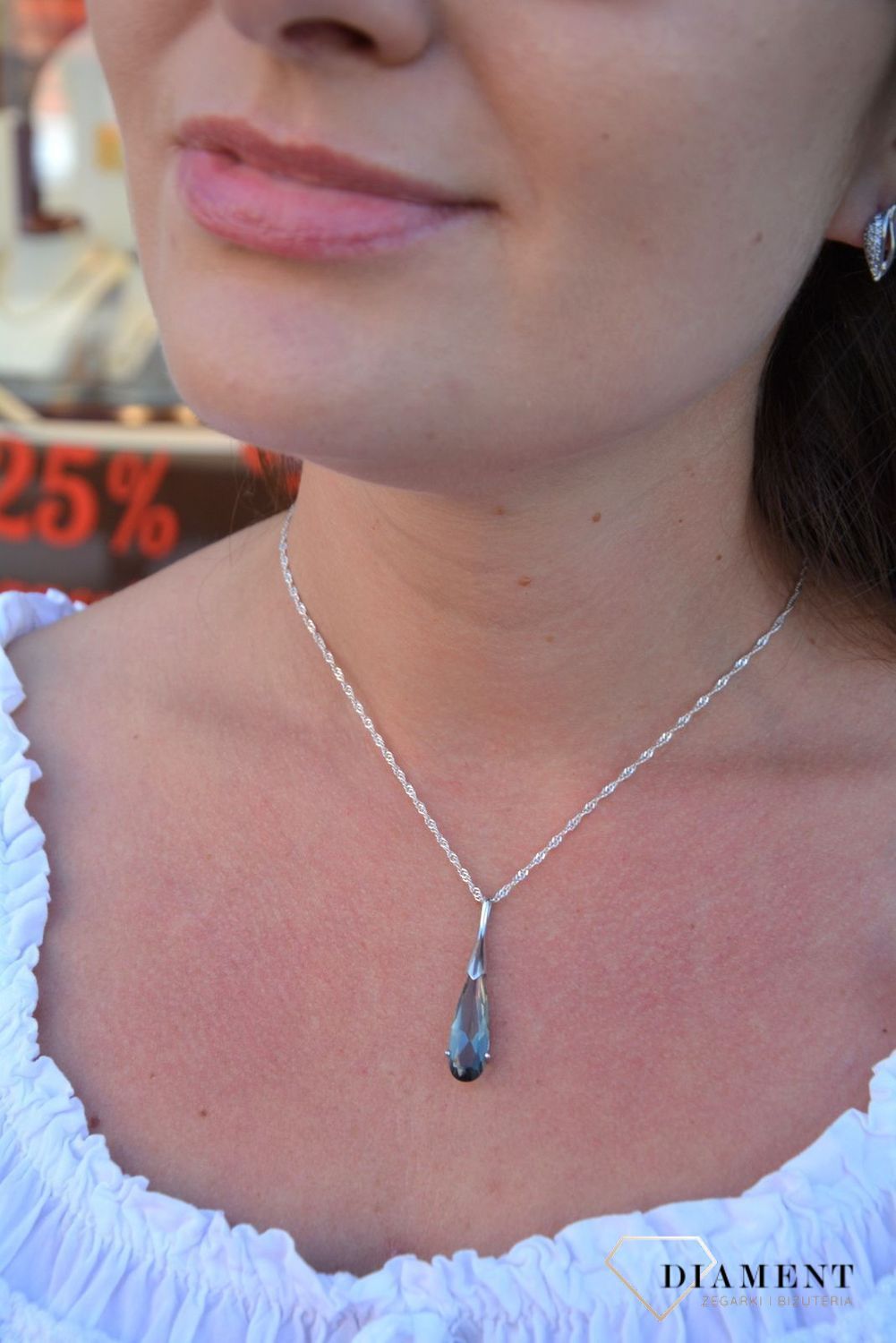 Srebrna zawieszka duża łezka z cyrkonią AB-S-000-CYR-DWWJ054.jpg