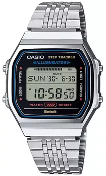 Zegarek Casio Digital Bluetooth Step Tracker ABL-100WE-1AEF Błyszcząca koperta w czarnym kolorze o znanym kształcie została zawieszona na wygodnej srebrnej, bransolecie. Bransoletę można.webp