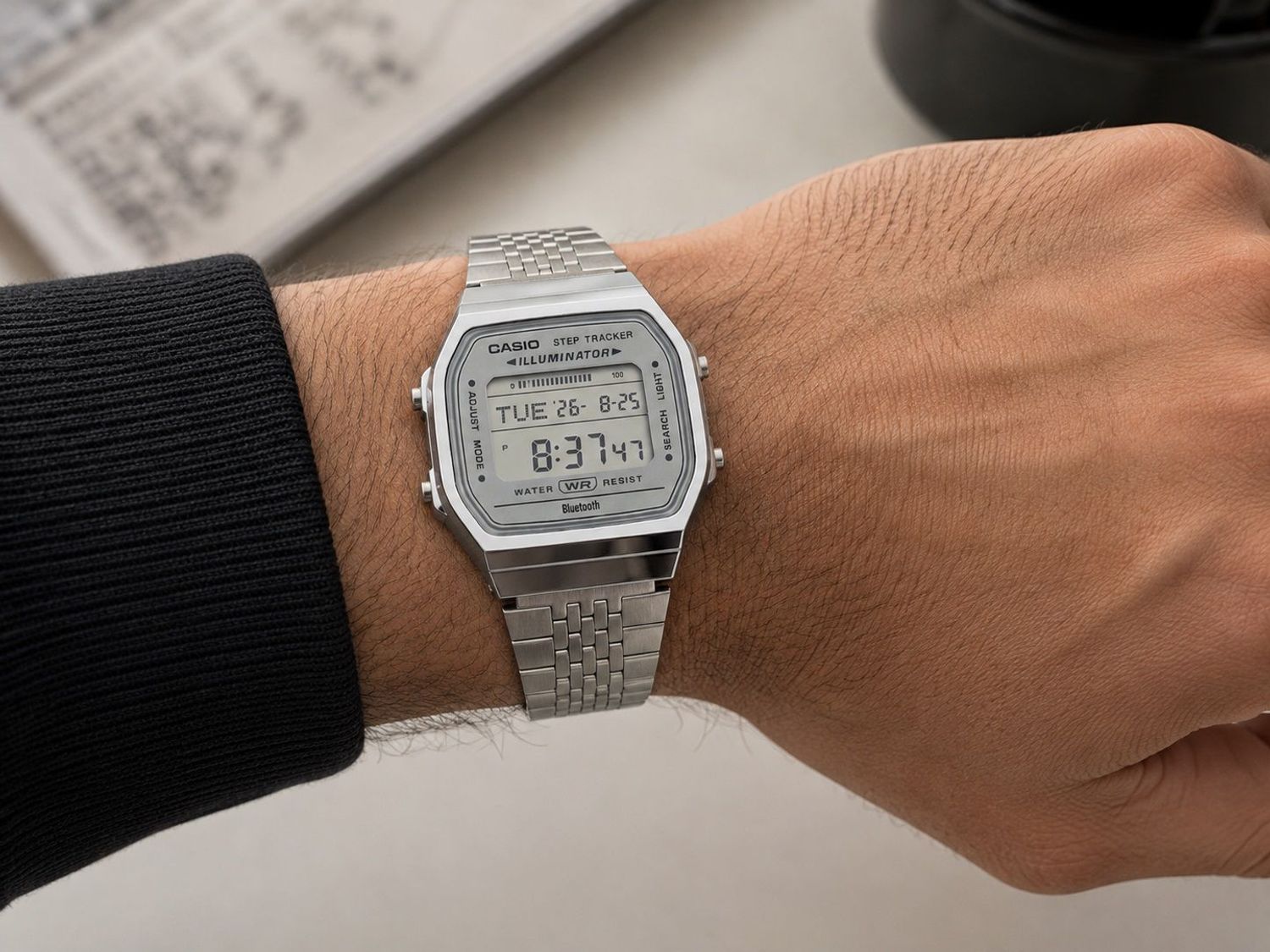 Zegarek Casio Vintage ABL-100WE-7AEF – zegarek retro z Bluetooth i krokomierzem top.jpg